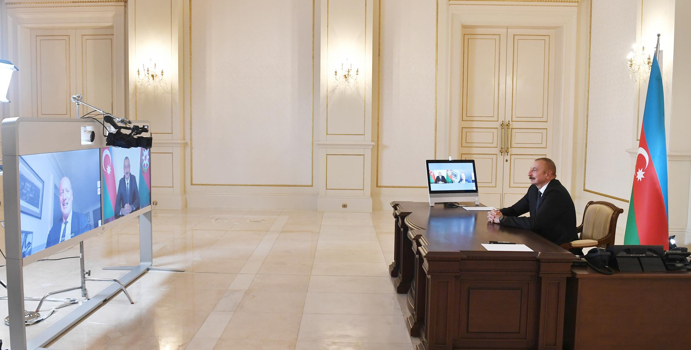 Ильхам Алиев дал интервью французской газете "Фигаро"