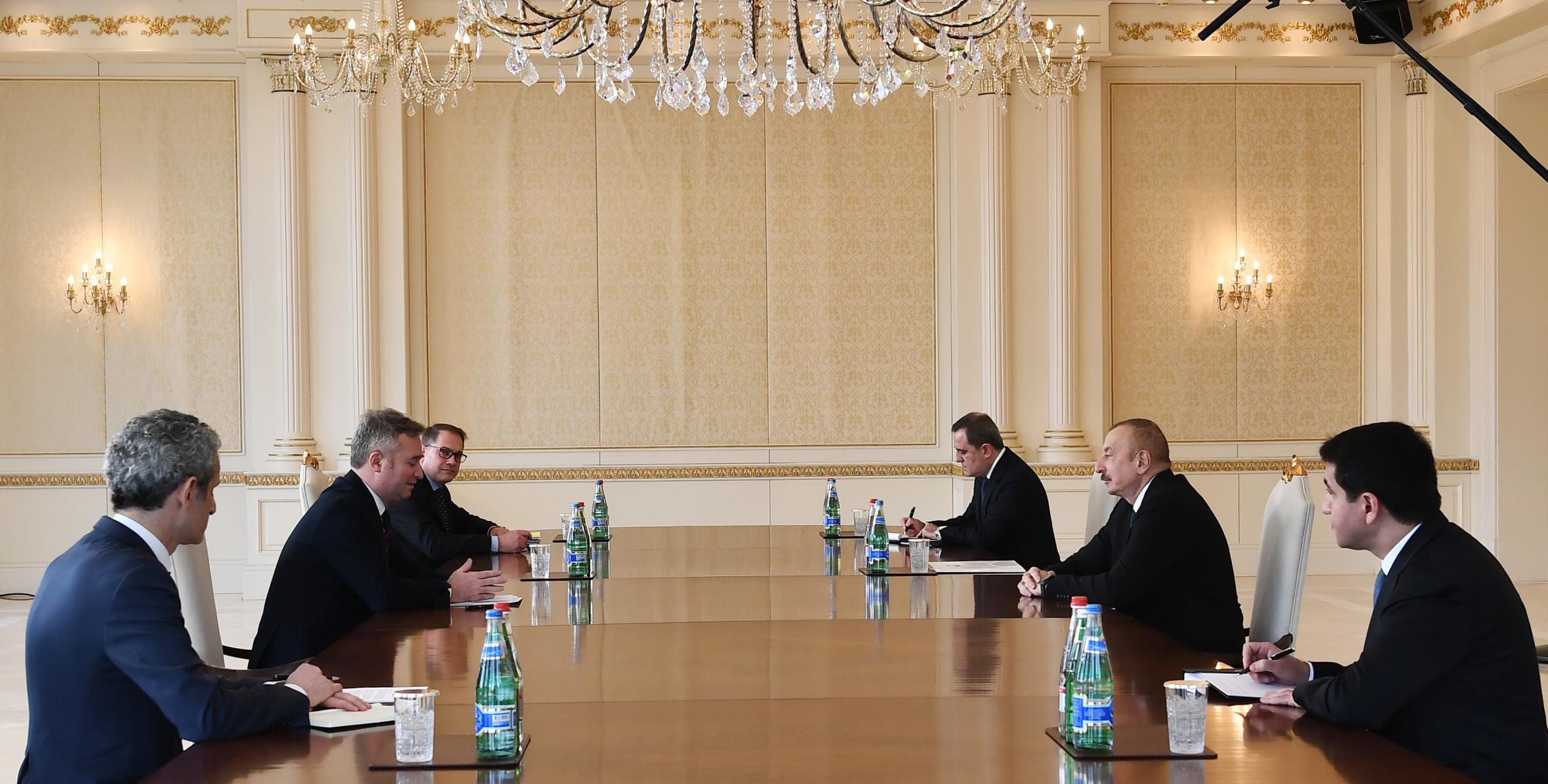 Ильхам Алиев принял государственного секретаря Министерства Европы и иностранных дел Франции