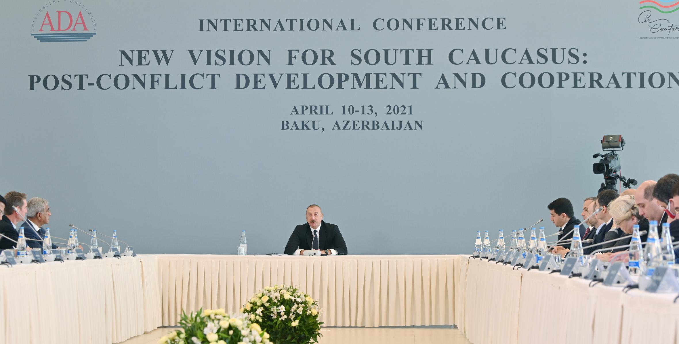 Ильхам Алиев принял участие в проходившей в Университете АДА международной конференции под названием «Новый взгляд на Южный Кавказ: постконфликтное развитие и сотрудничество»
