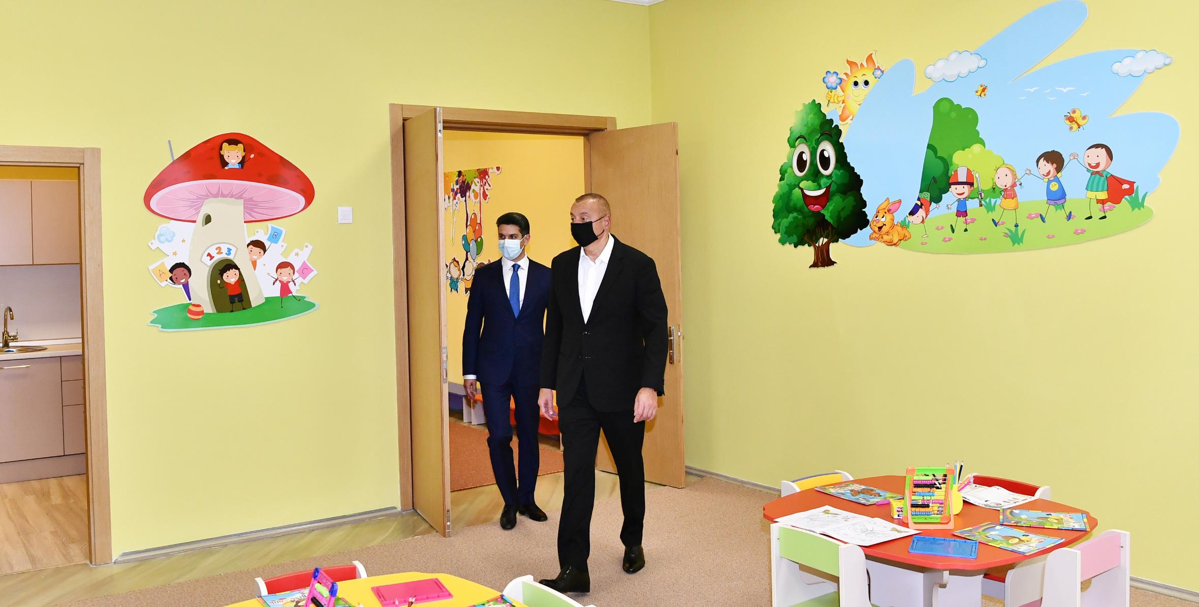Ильхам Алиев принял участие в сдаче в эксплуатацию детсада-яслей на 200 мест в Нафталане