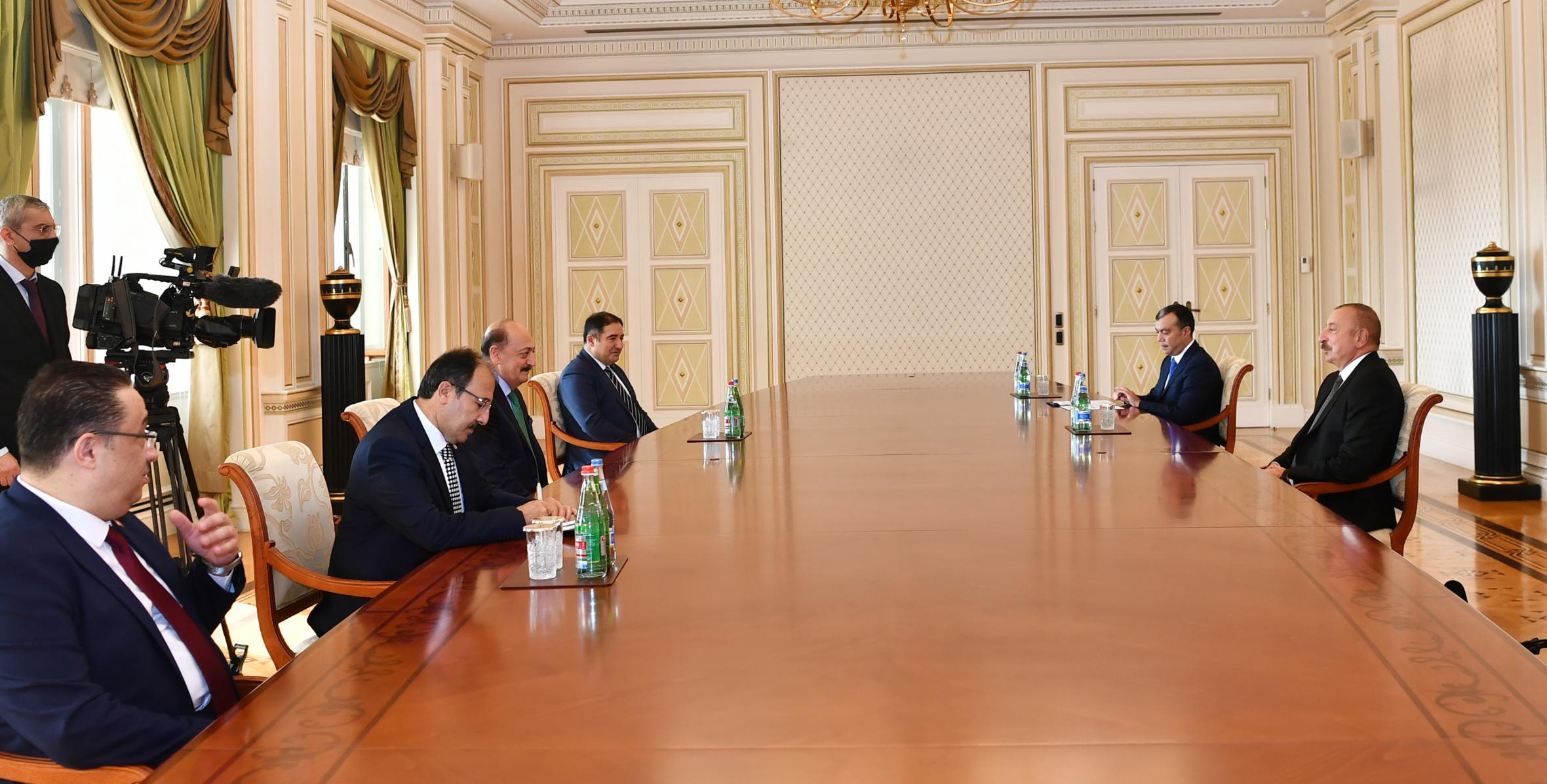 Ilham Aliyev received Turkish minister of labor and social security