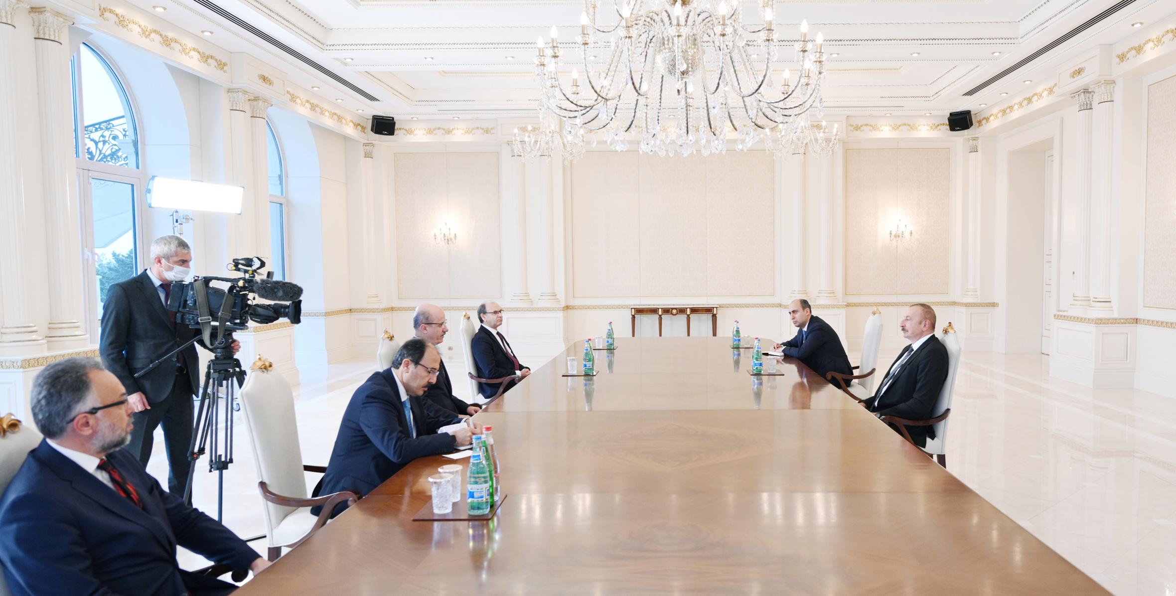 Ильхам Алиев принял председателя Совета высшего образования Турции