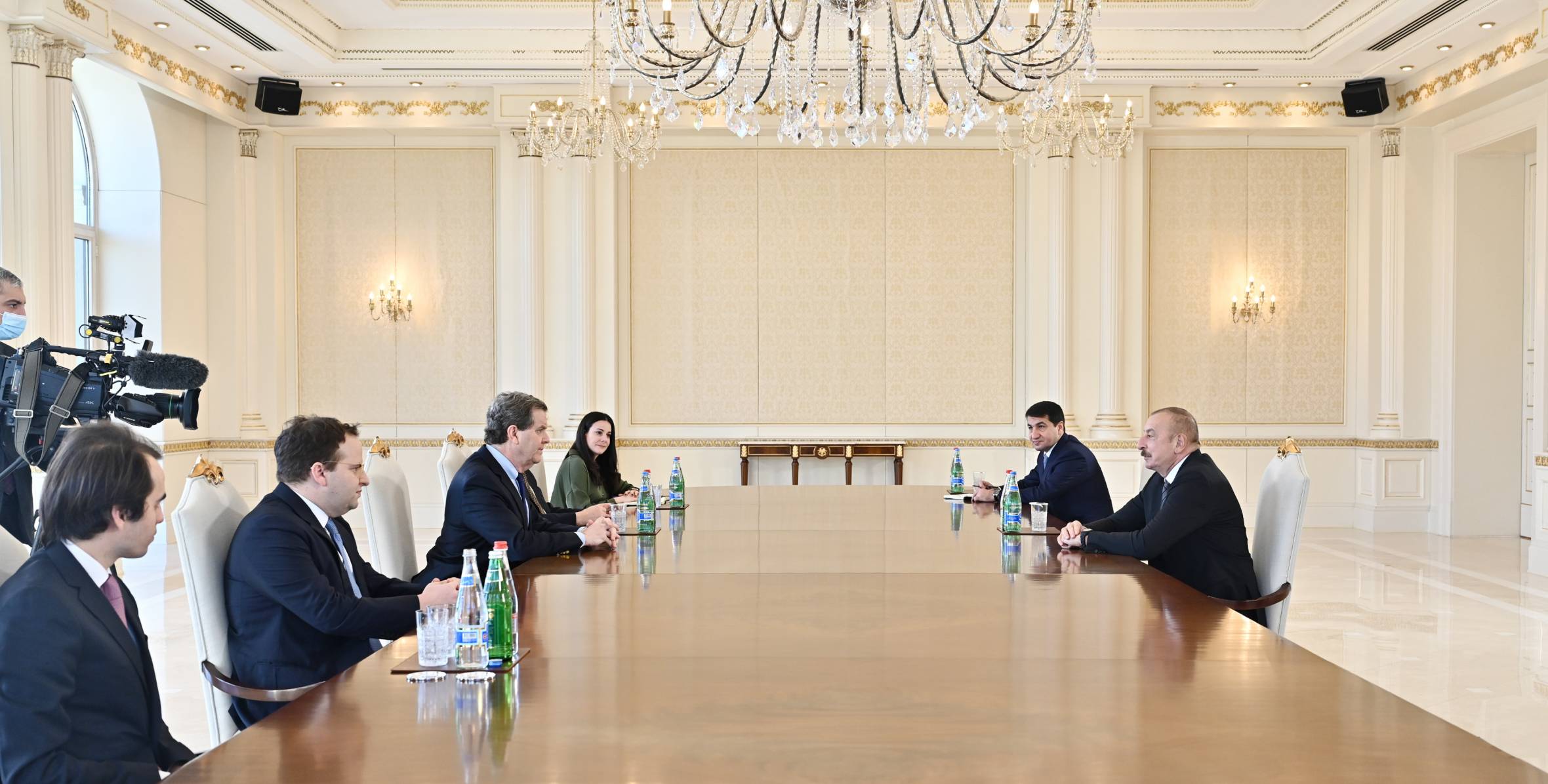 Ilham Aliyev received delegation led by Chief Executive Officer of American Jewish Committee