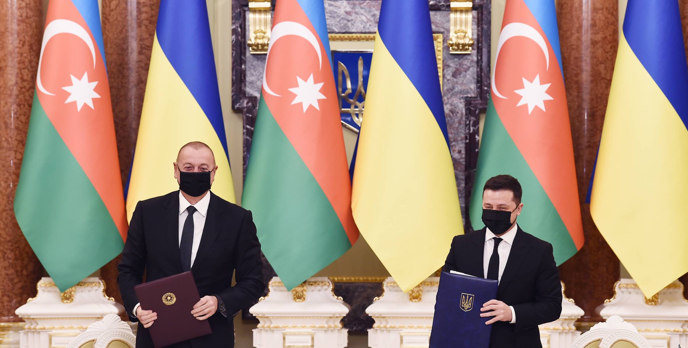 Подписаны азербайджано-украинские документы