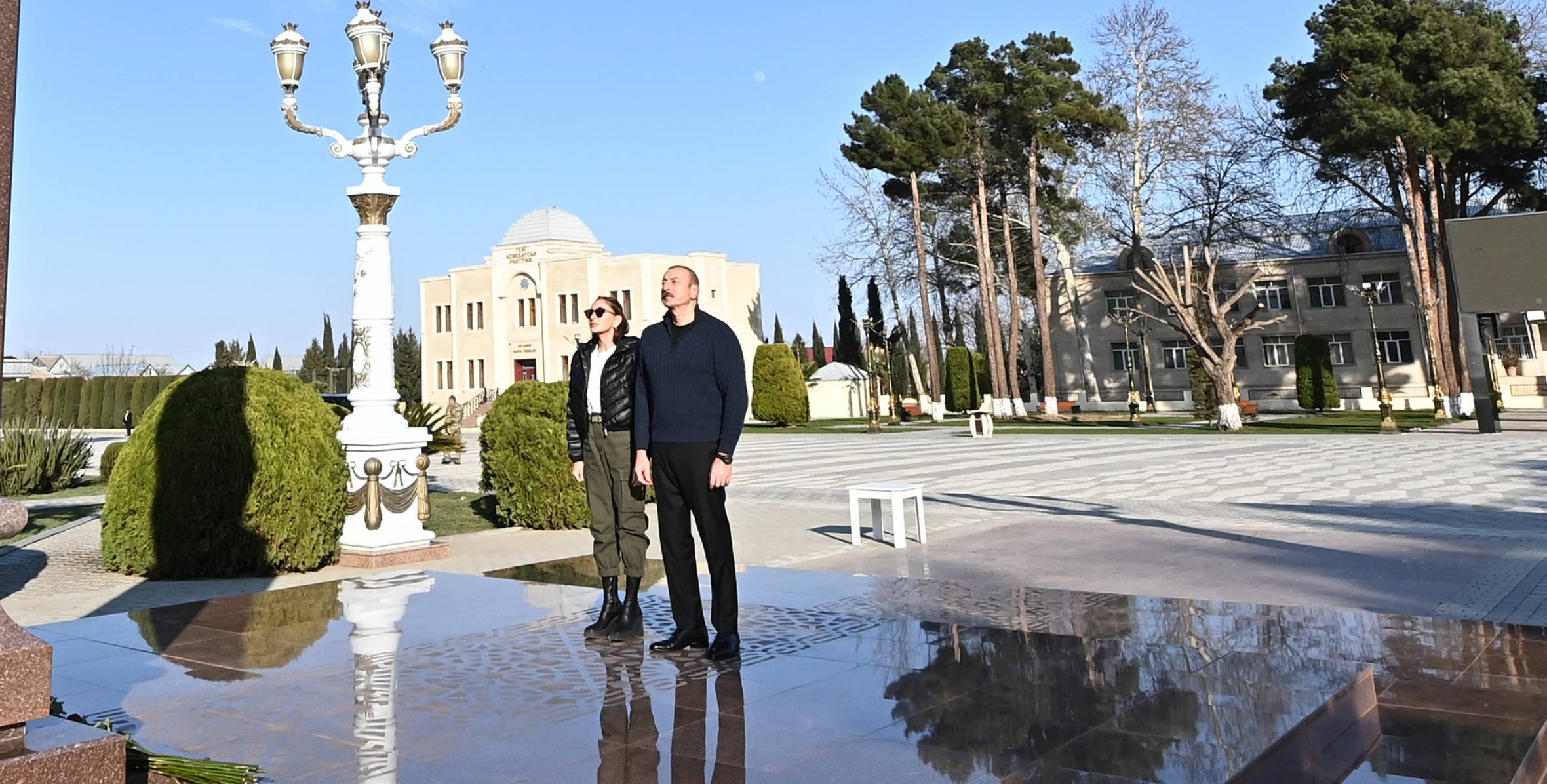 Ильхам Алиев и первая леди Мехрибан Алиева совершили поездку в Агджабединский район
