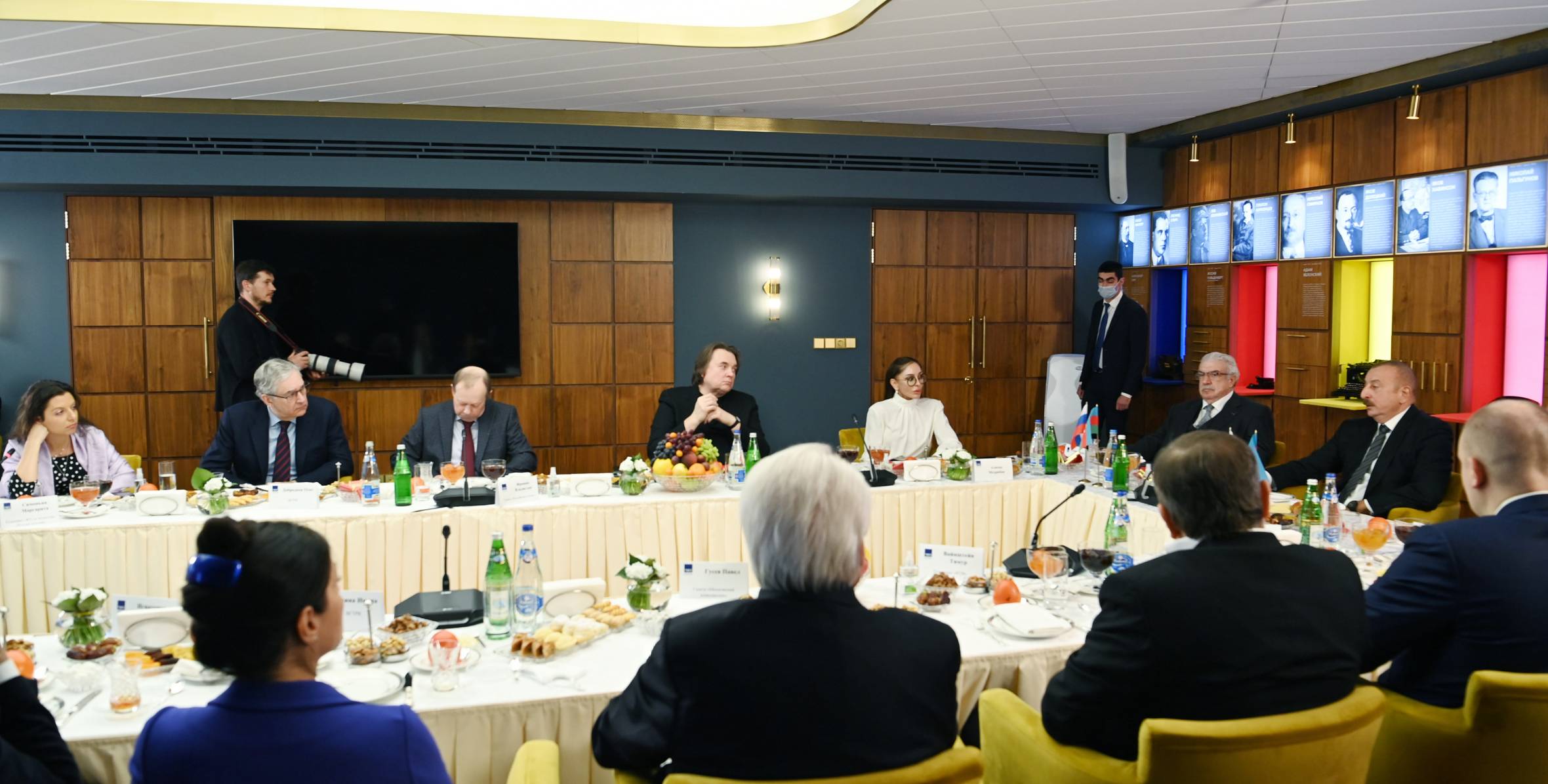 Ильхам Алиев встретился в ТАСС с руководителями ведущих российских СМИ