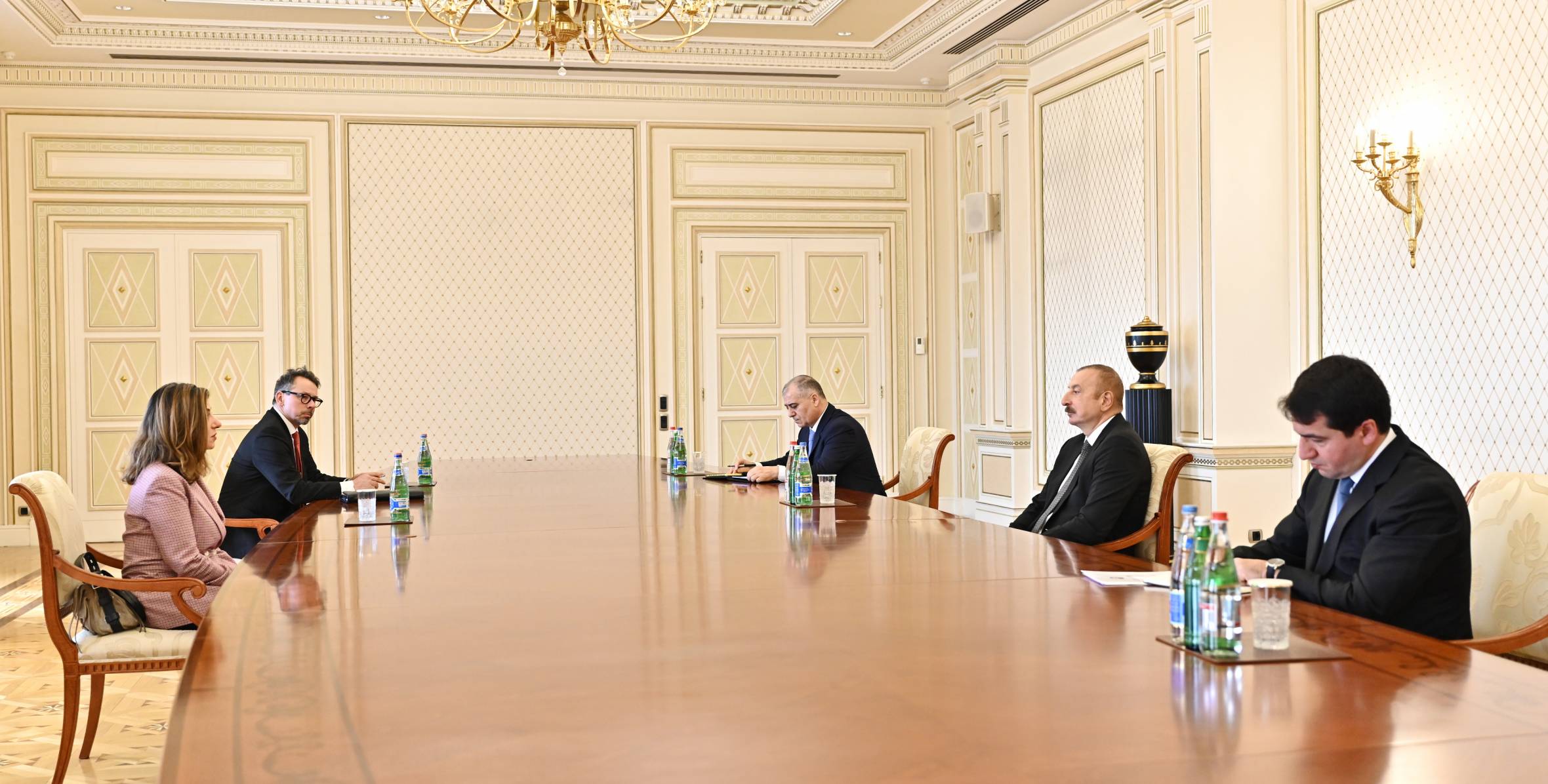 Ilham Aliyev received Director-General of the International Commission on Missing Persons