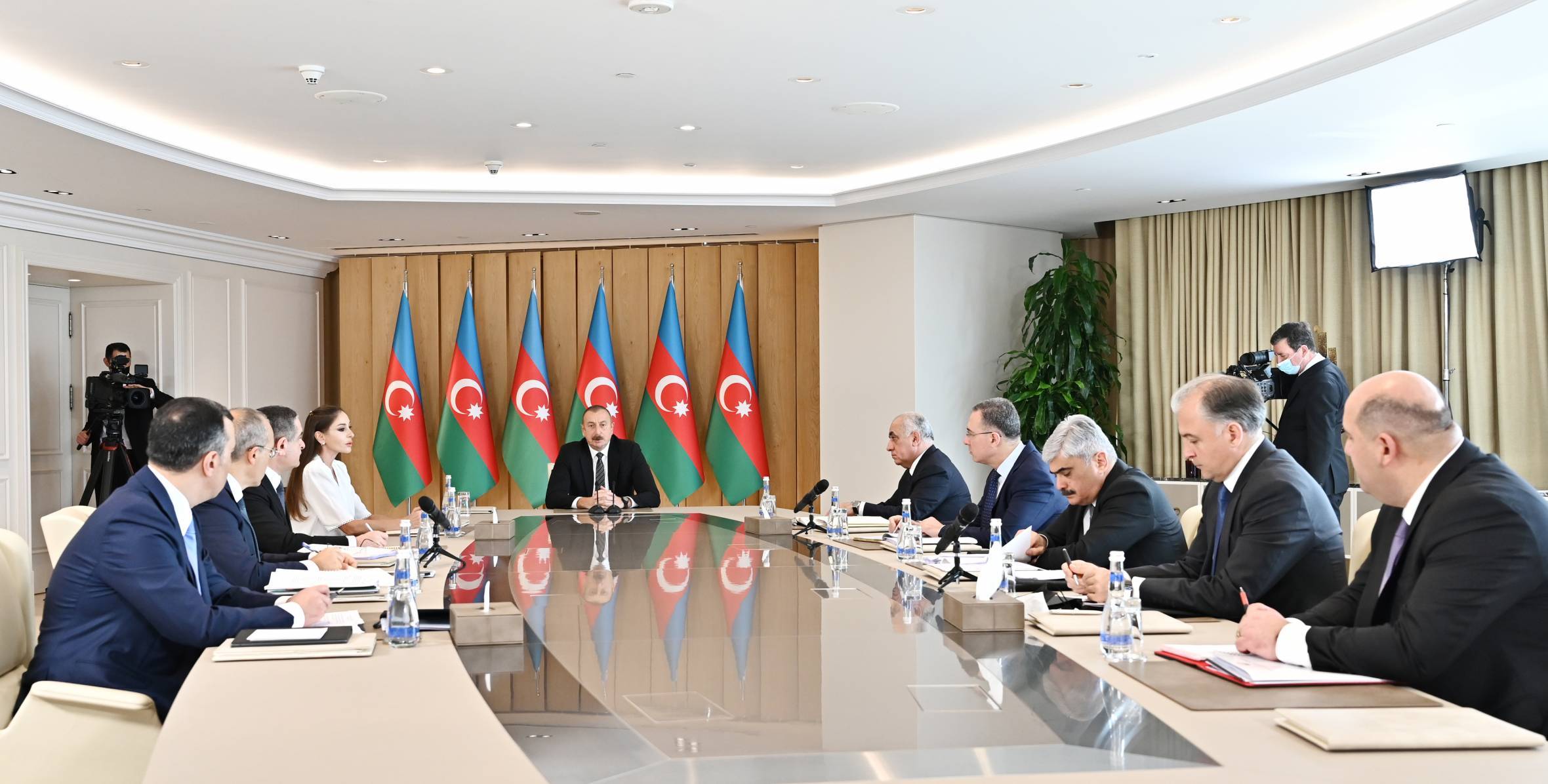 Opening and closing remarks by Ilham Aliyev at the meeting on the results of the first quarter of 2022