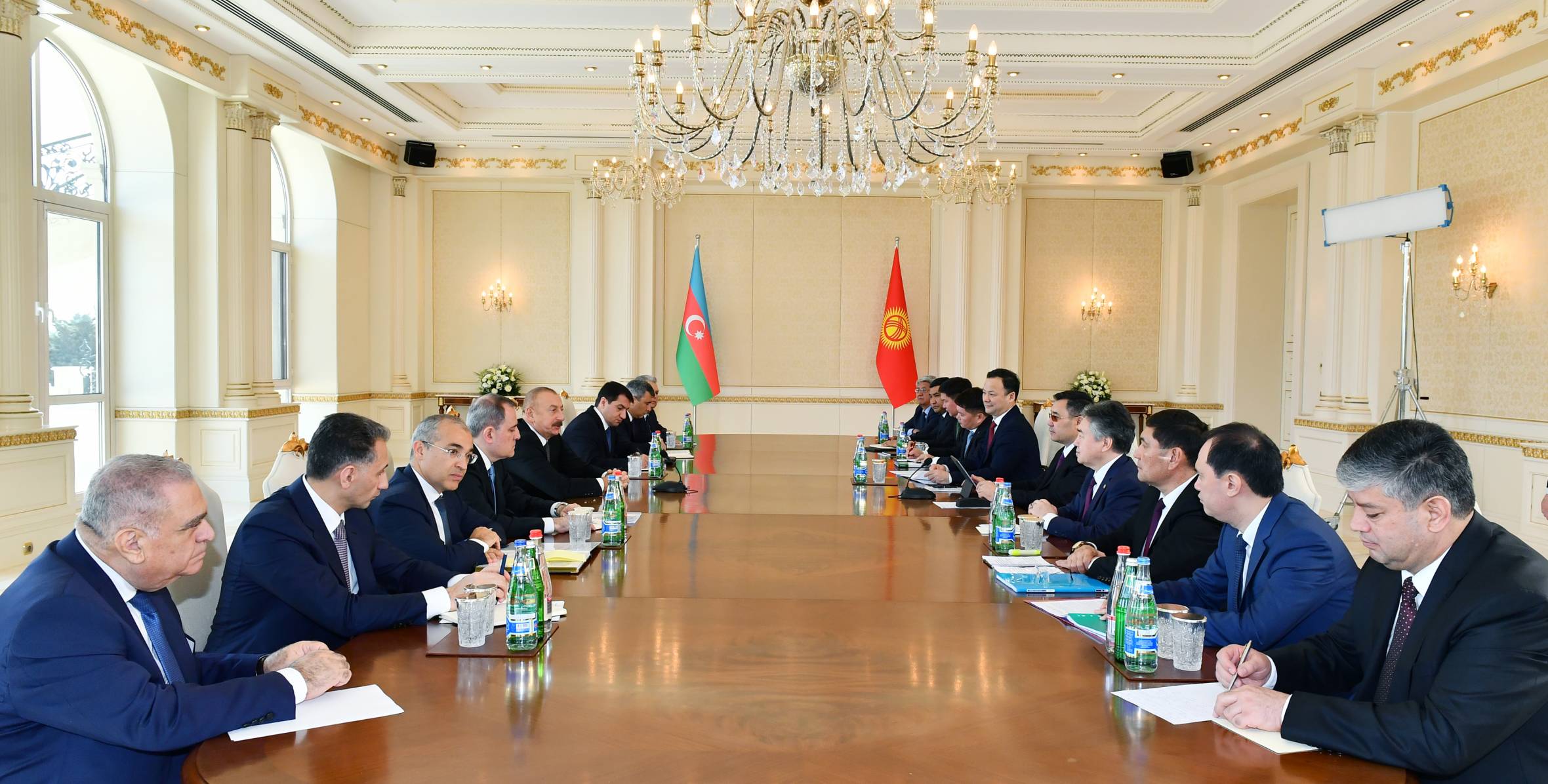 The presidents of Azerbaijan and Kyrgyzstan held an expanded meeting