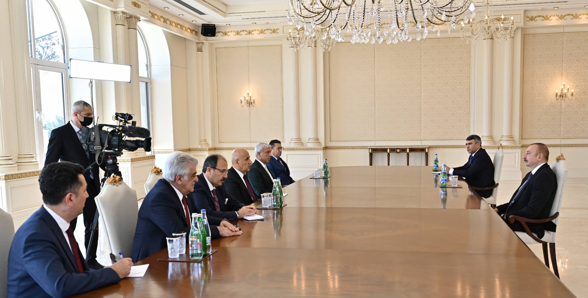 Ильхам Алиев принял делегацию во главе с министром сельского и лесного хозяйства Турции