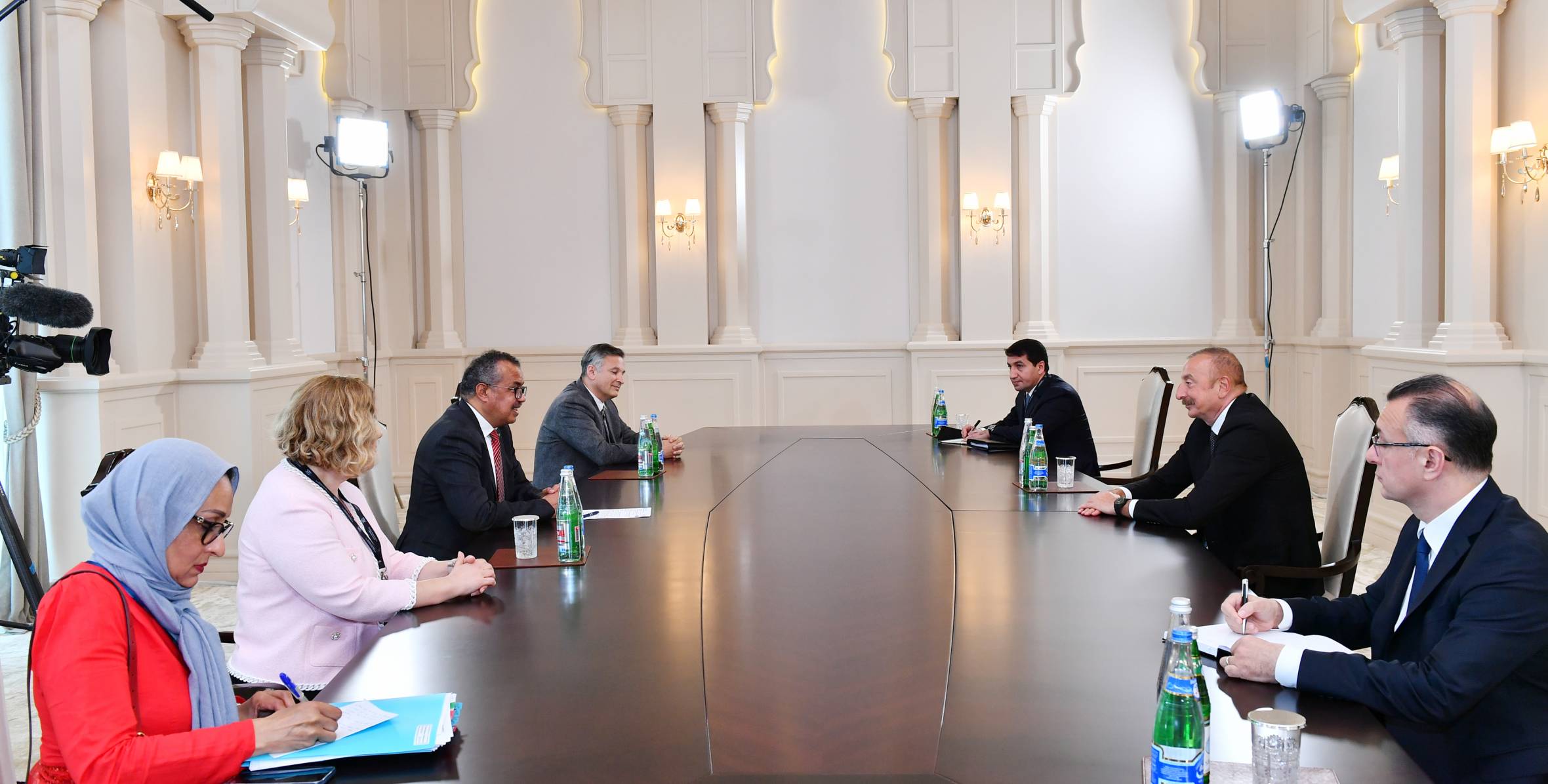 Ильхам Алиев принял генерального директора Всемирной организации здравоохранения