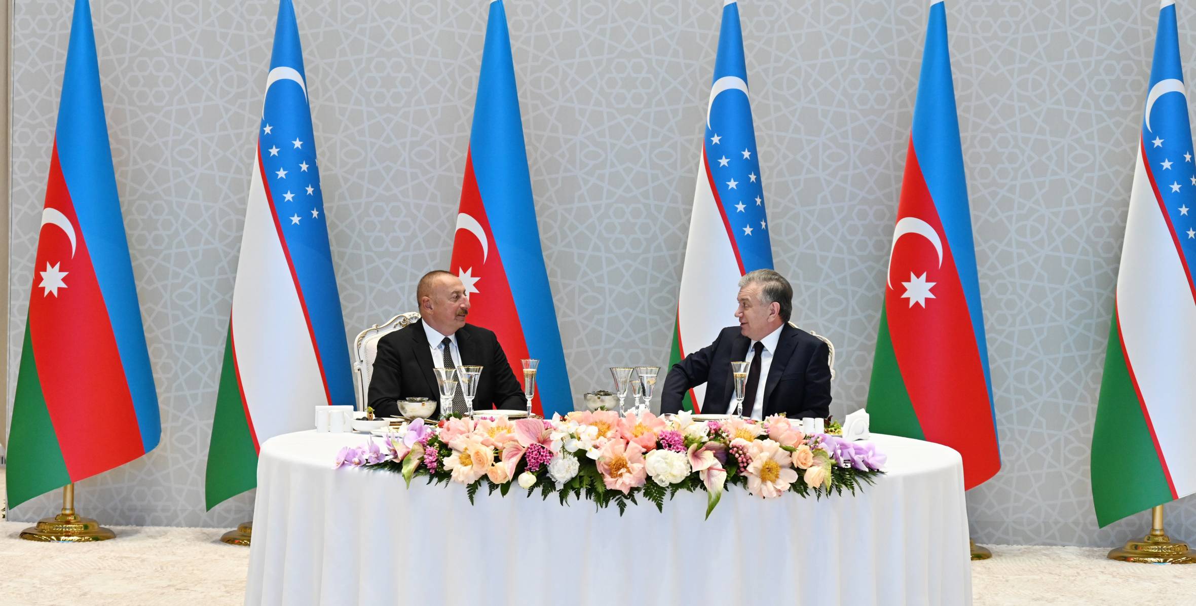 Official dinner was hosted in honor of President Ilham Aliyev
