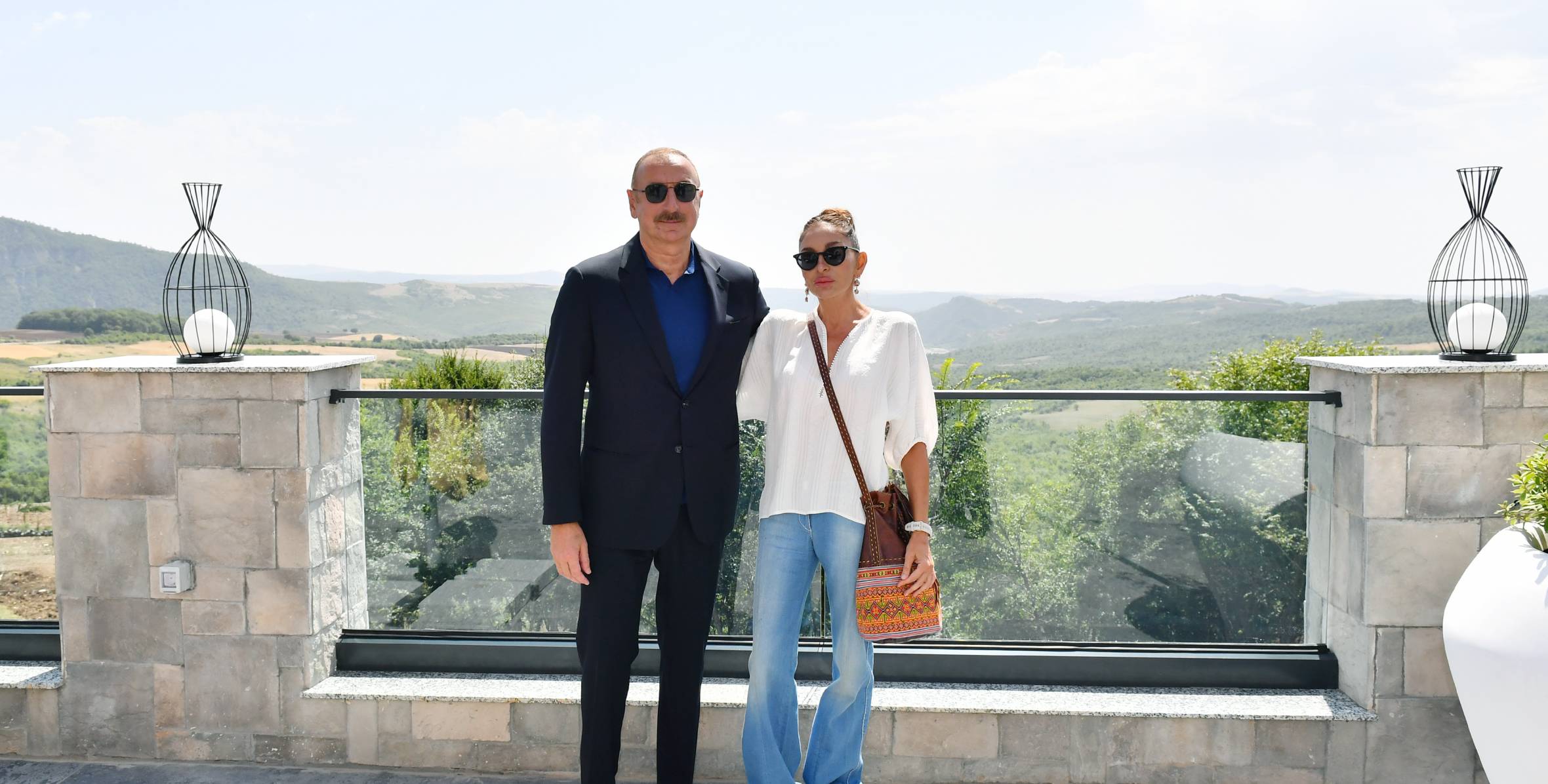 Ильхам Алиев и первая леди Мехрибан Алиева приняли участие в открытии отеля Basqal Resort & Spa в Исмаиллы