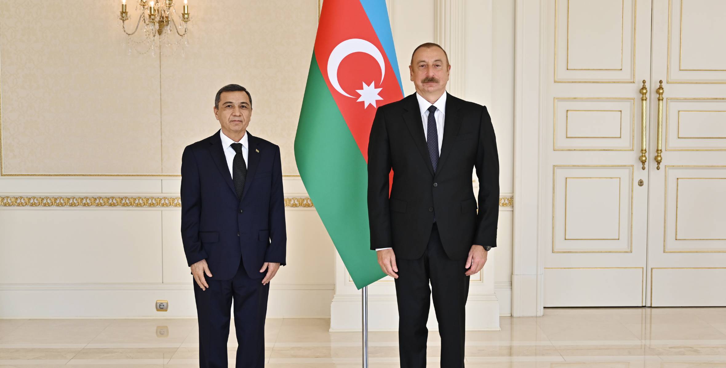 Ильхам Алиев принял верительные грамоты новоназначенного посла Туркменистана в Азербайджане