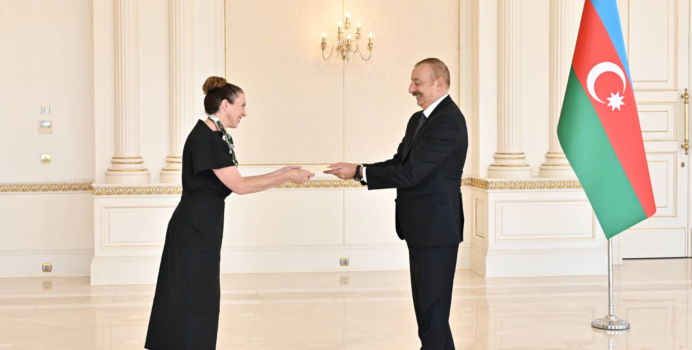 Ilham Aliyev received credentials of incoming ambassador of New Zealand