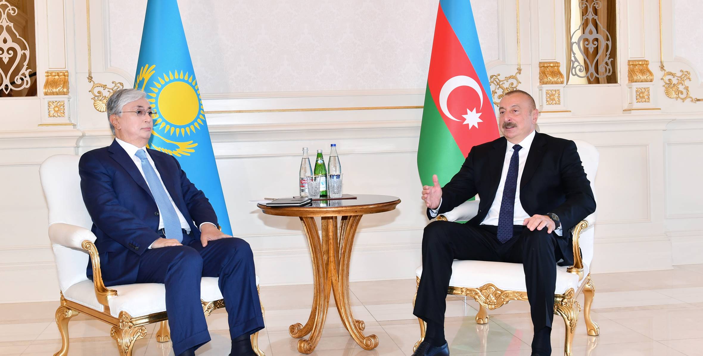 Состоялась встреча президентов Азербайджана и Казахстана один на один