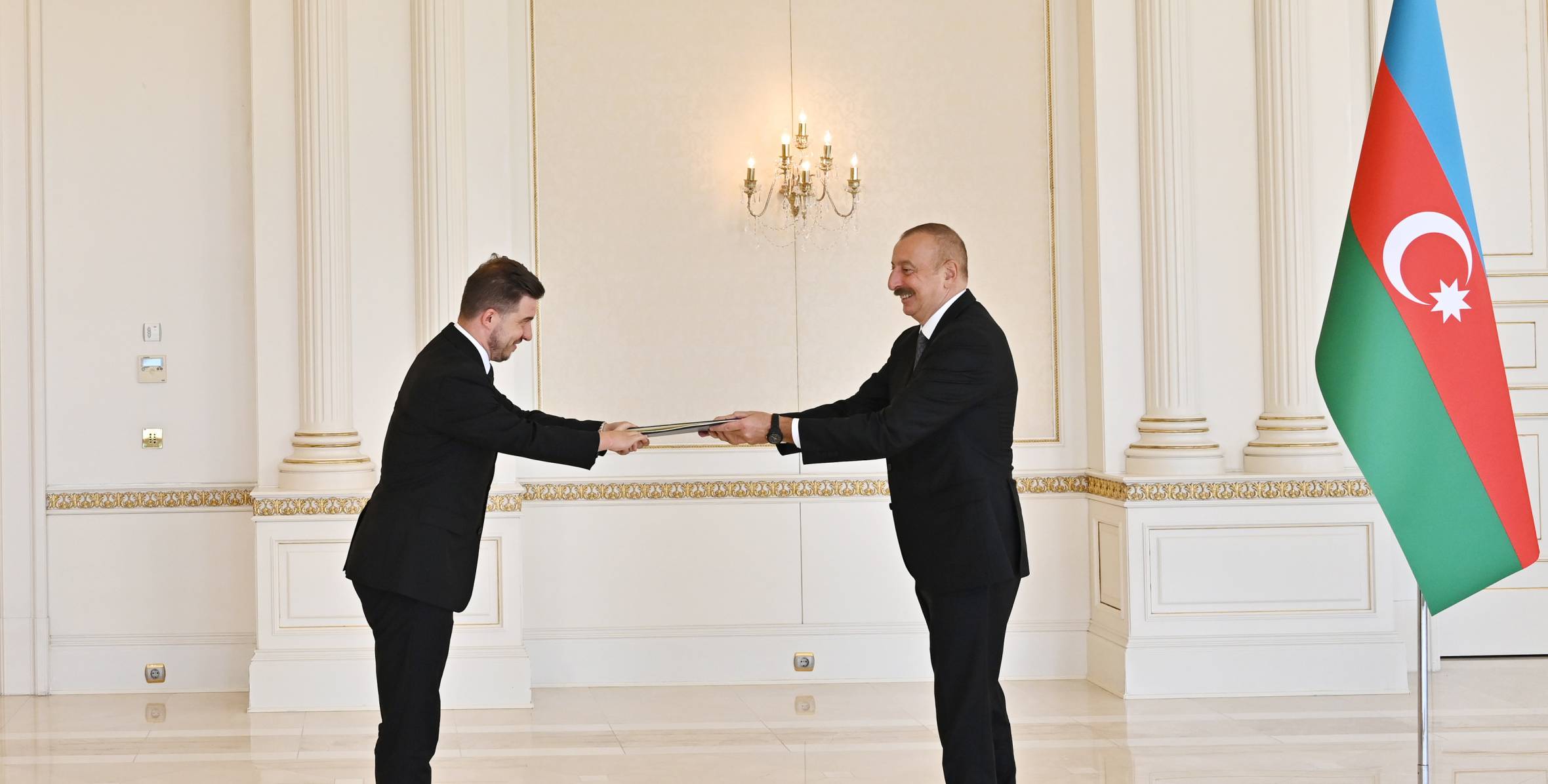 Ilham Aliyev accepted credentials of incoming ambassador of Bosnia and Herzegovina