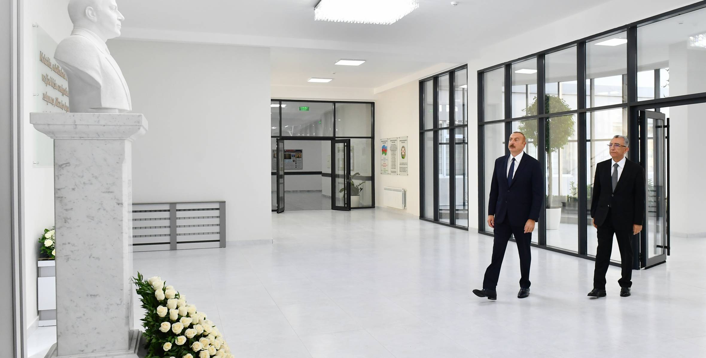 Ilham Aliyev viewed conditions created at newly-built school complex 87 in Surakhani district, Baku