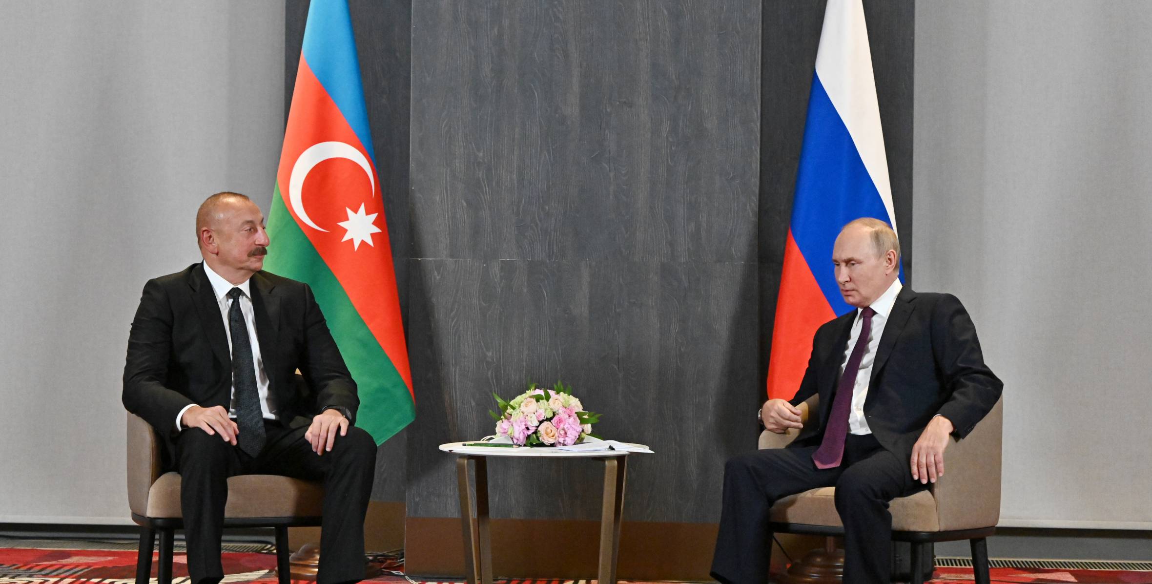 Ilham Aliyev met with President of Russia Vladimir Putin in Samarkand