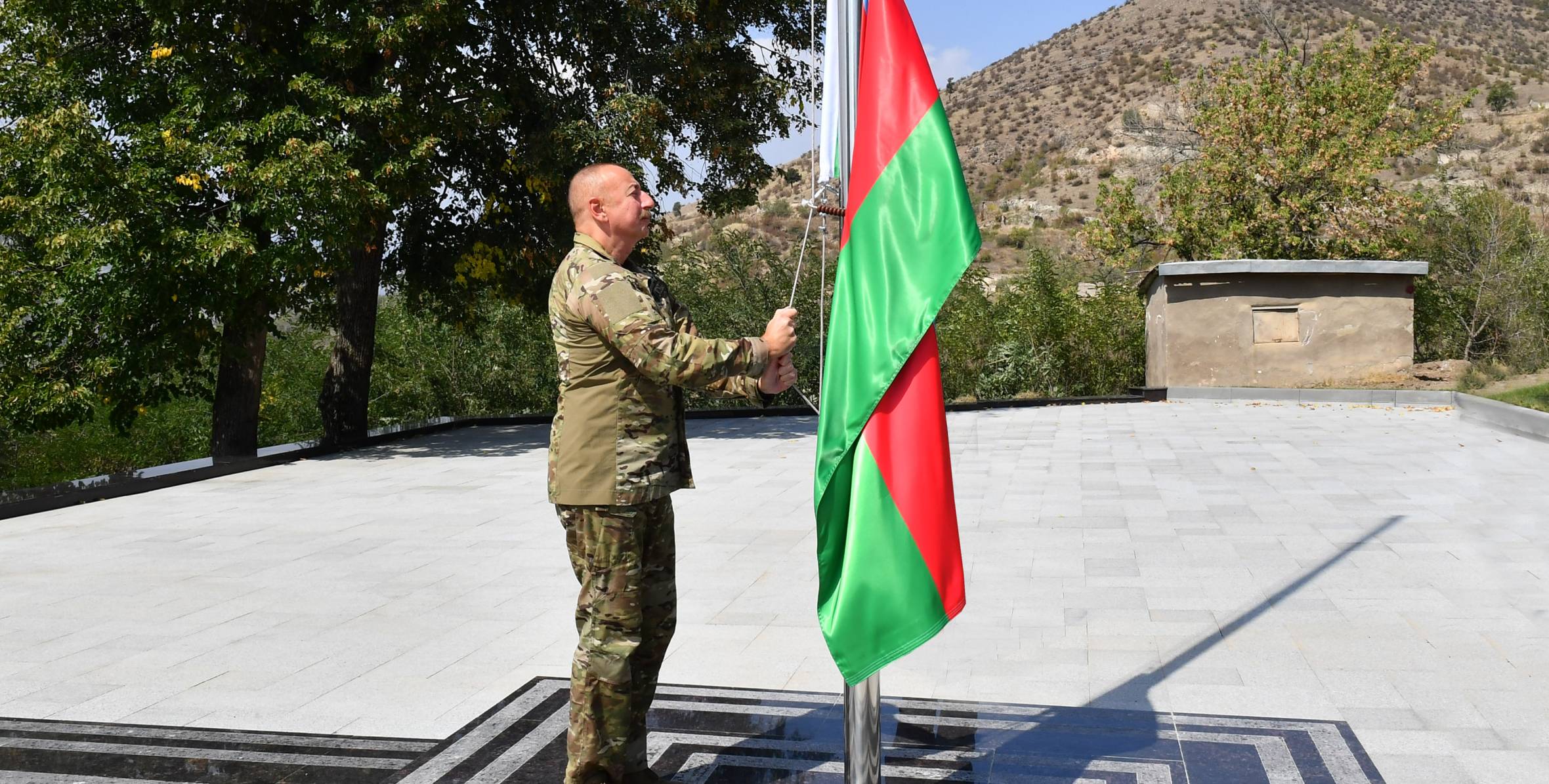 Ilham Aliyev has raised the flag of Azerbaijan in the center of the city of Lachin