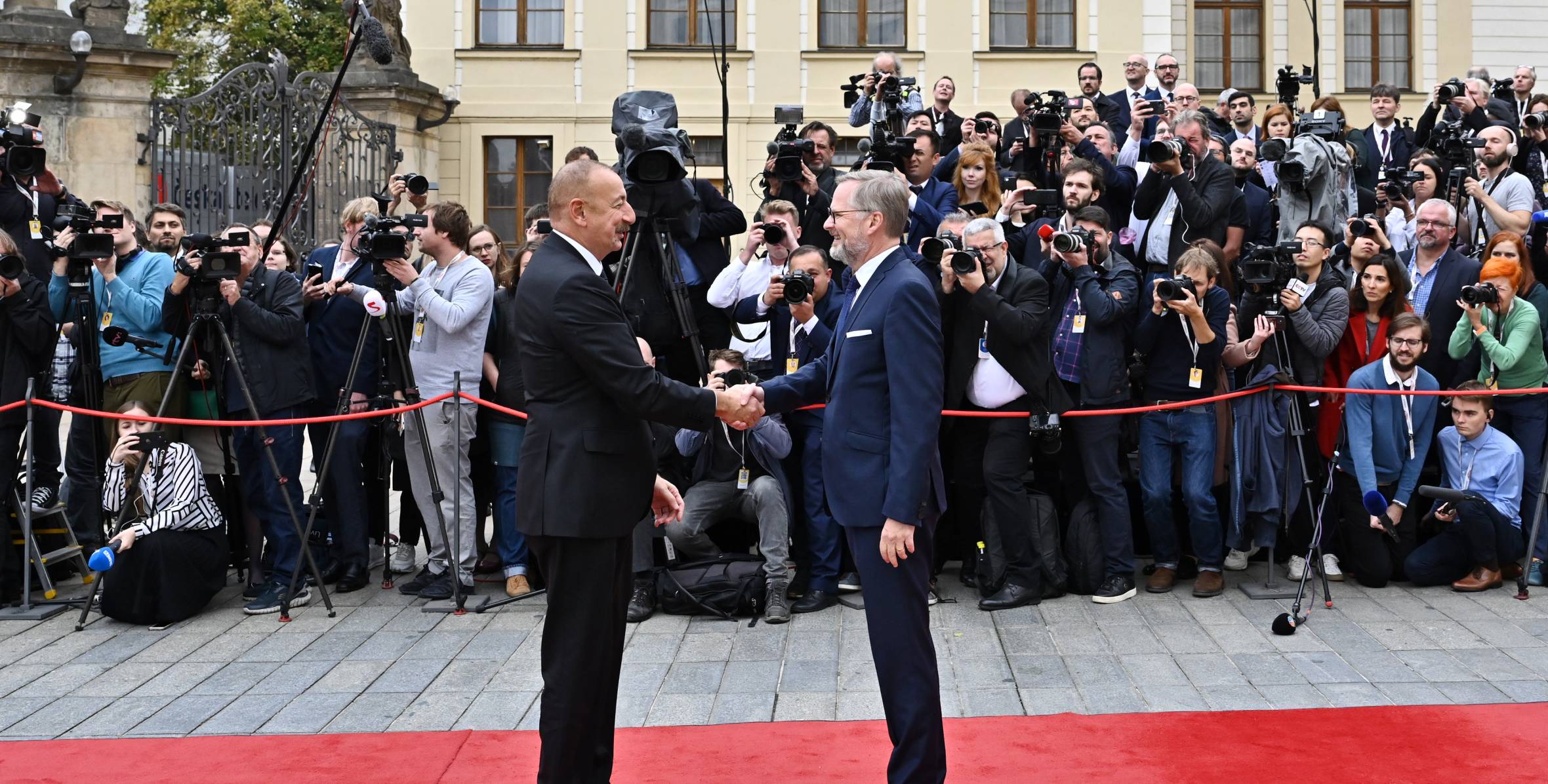 Ilham Aliyev attended inaugural meeting of European Political Community Summit in Prague