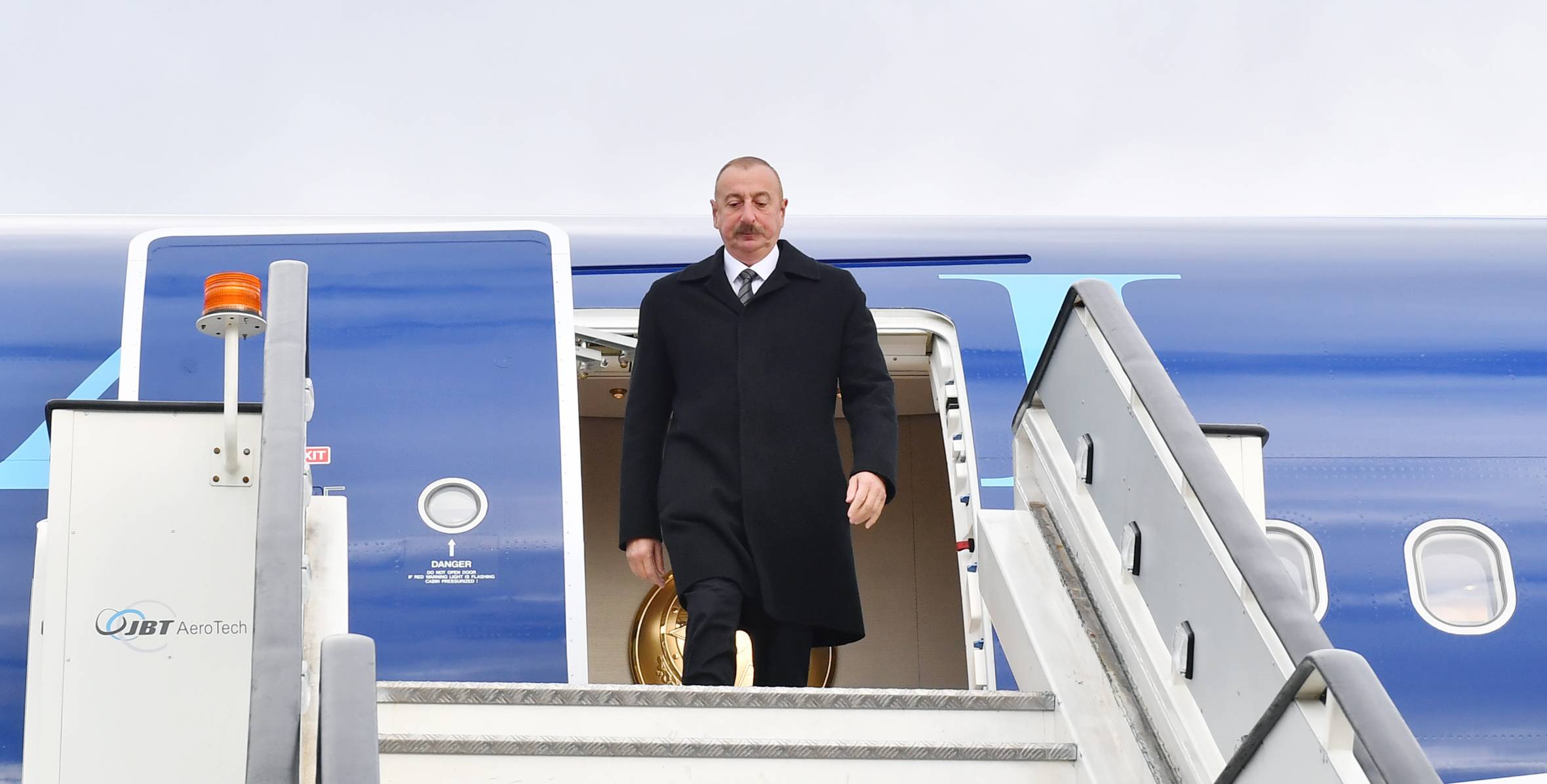 Ильхам Алиев прибыл с рабочим визитом в Российскую Федерацию