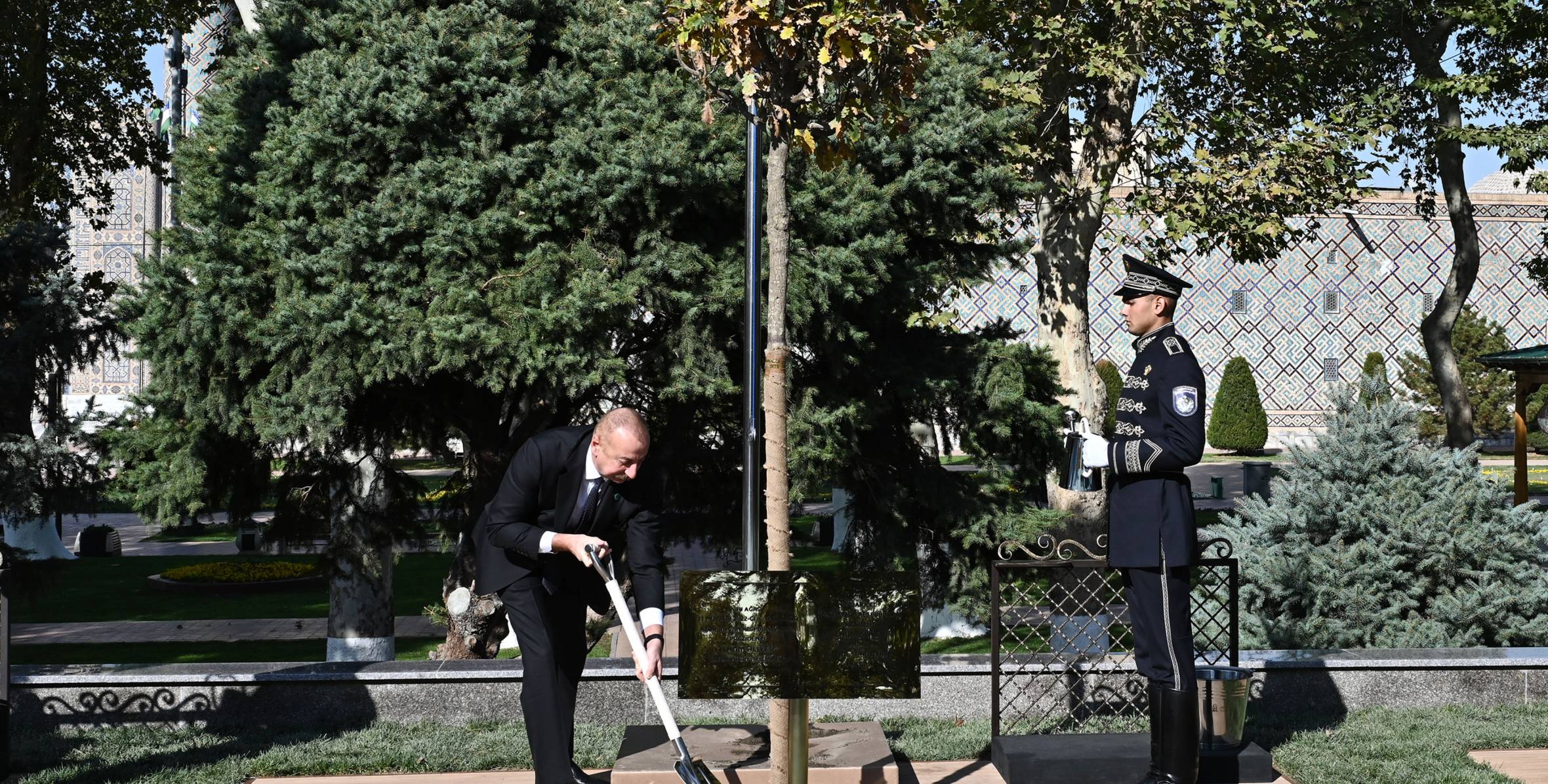 Heads of state and government attending Summit planted trees in Registan Square, Samarkand