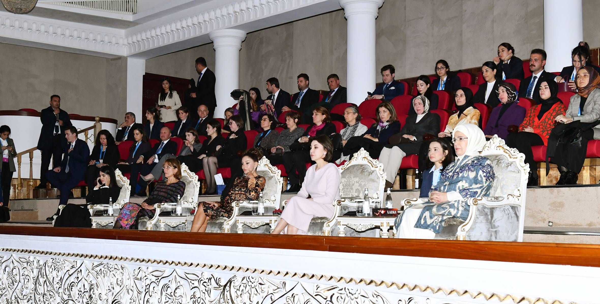First Lady of Azerbaijan Mehriban Aliyeva watched "Lazgi" ballet in Samarkand