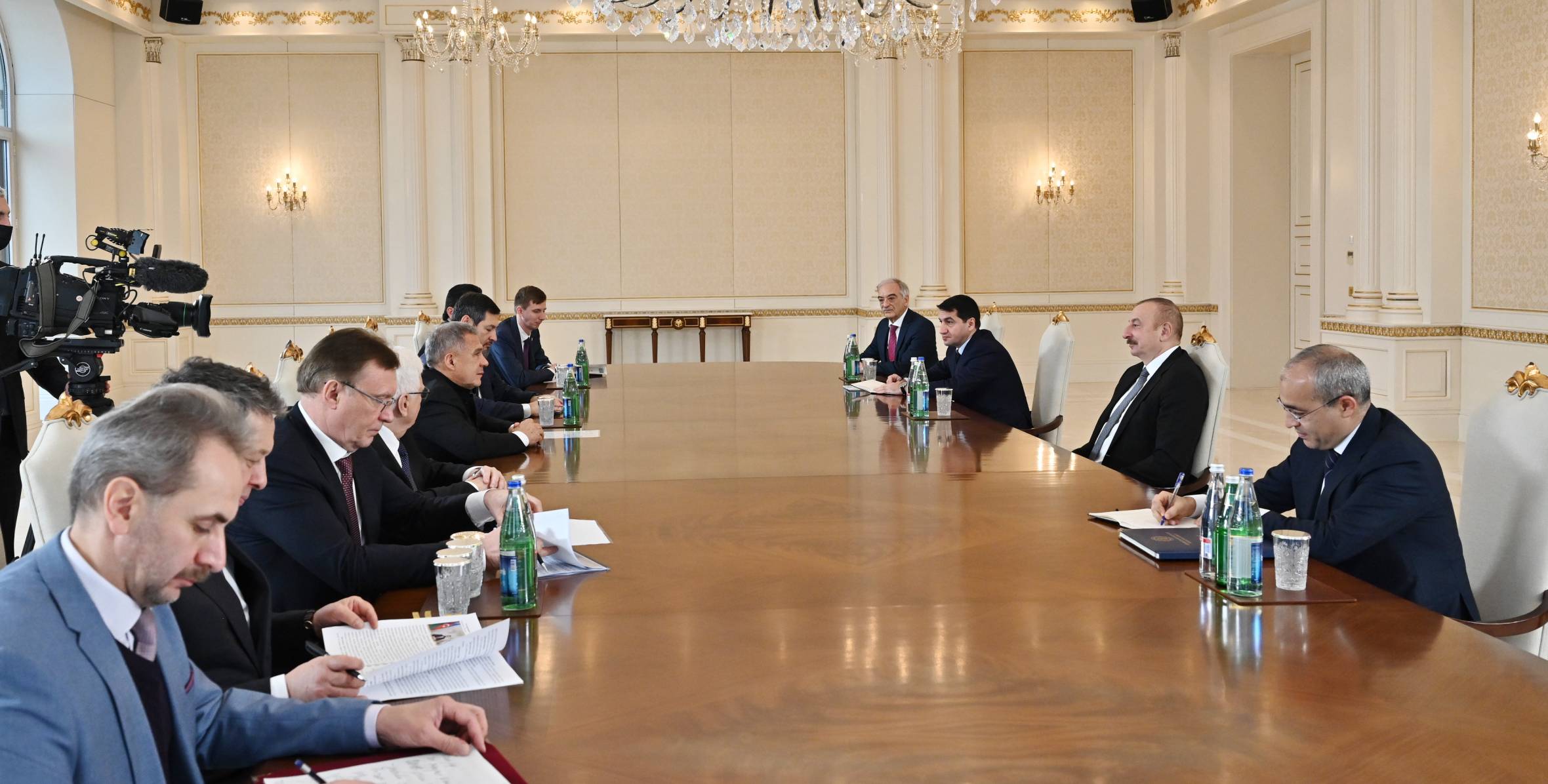 Ilham Aliyev received delegation led by President of Republic of Tatarstan of Russia