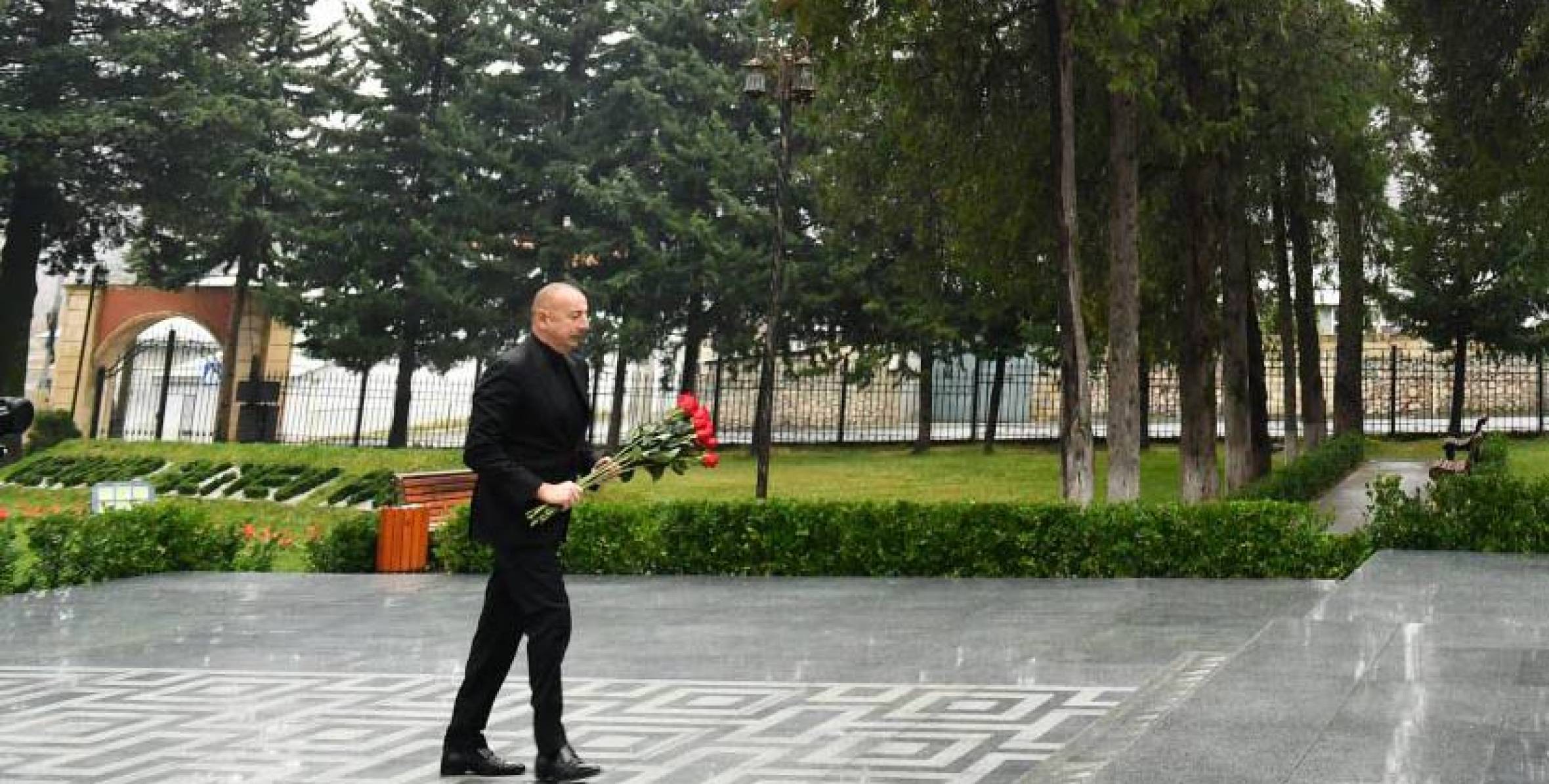 Ильхам Алиев совершил поездку в Огузский район