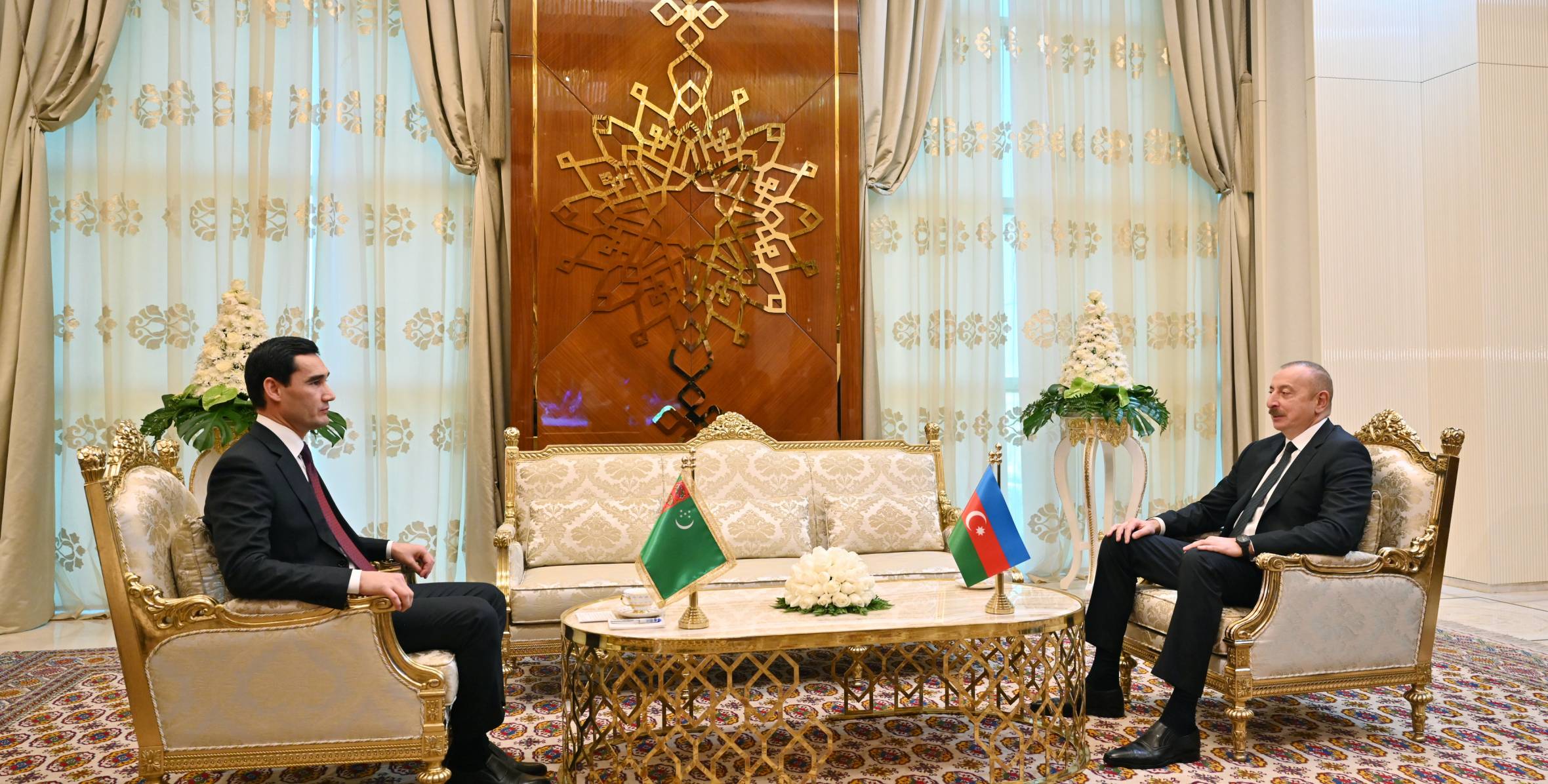 Ilham Aliyev met with President of Turkmenistan Serdar Berdimuhamedov in the city