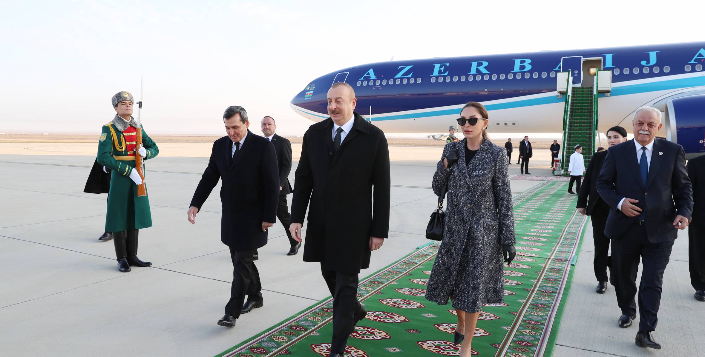 Ilham Aliyev arrived in Turkmenistan for working visit