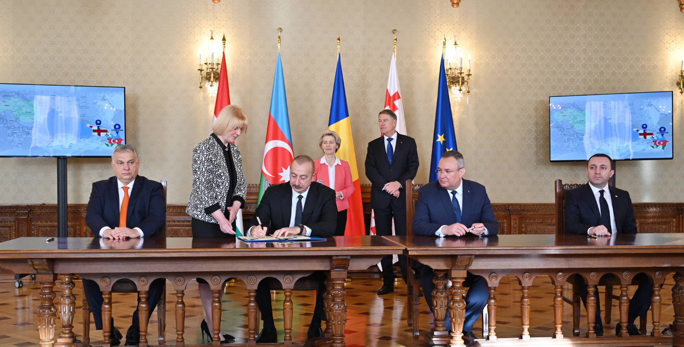 Governments of Azerbaijan, Georgia, Romania and Hungary signed agreement on strategic partnership in the field of green energy in Bucharest
