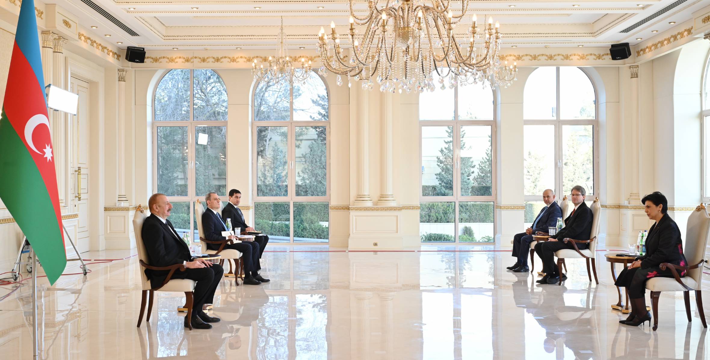 Ilham Aliyev received credentials of incoming ambassador of Mexico