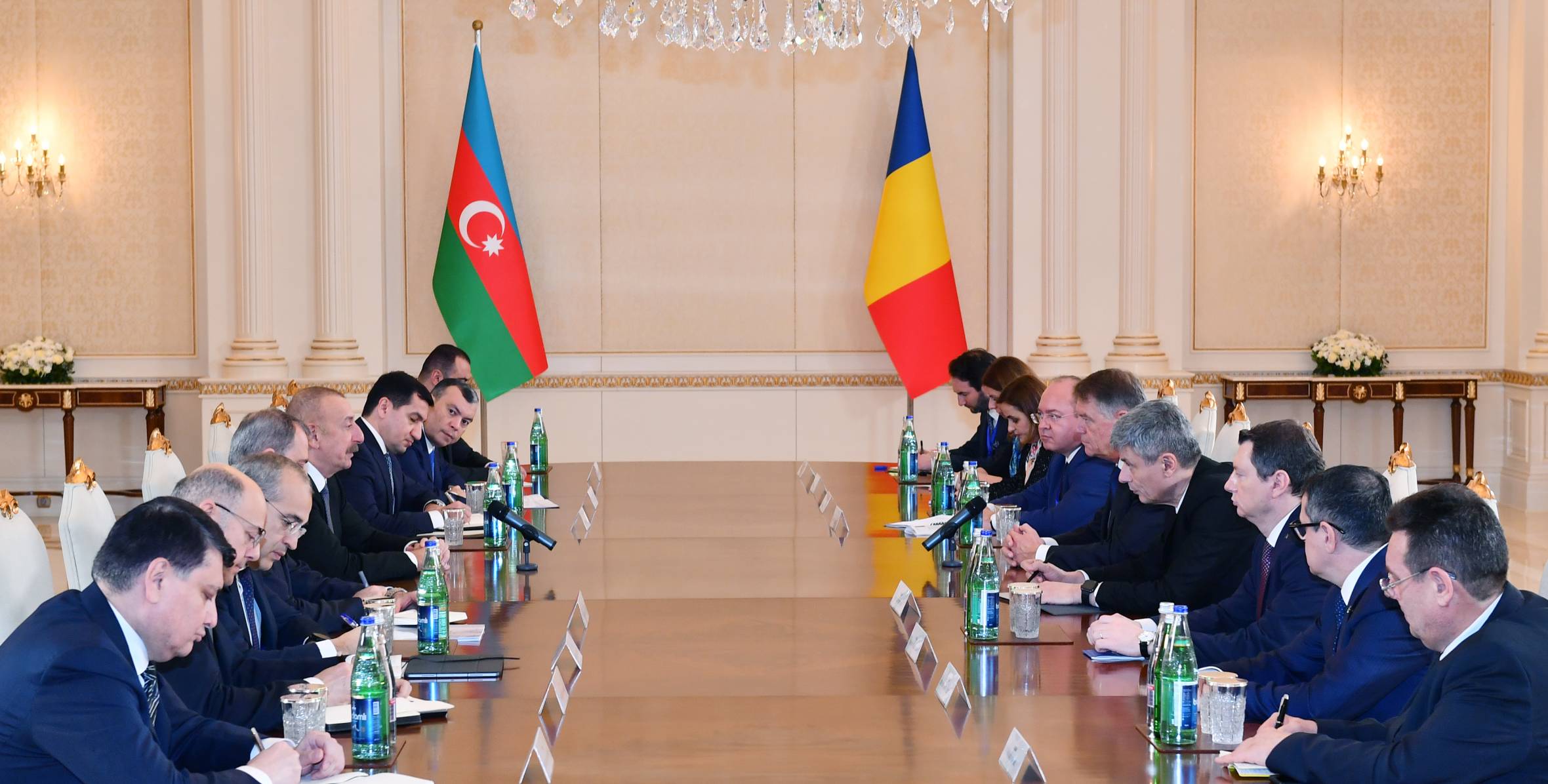 Ilham Aliyev and President Klaus Iohannis held expanded meeting