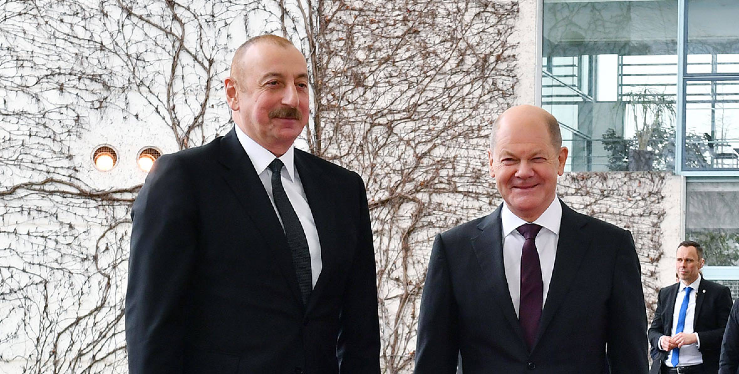 Ilham Aliyev held one-one-one meeting with Chancellor of Germany Olaf Scholz in Berlin