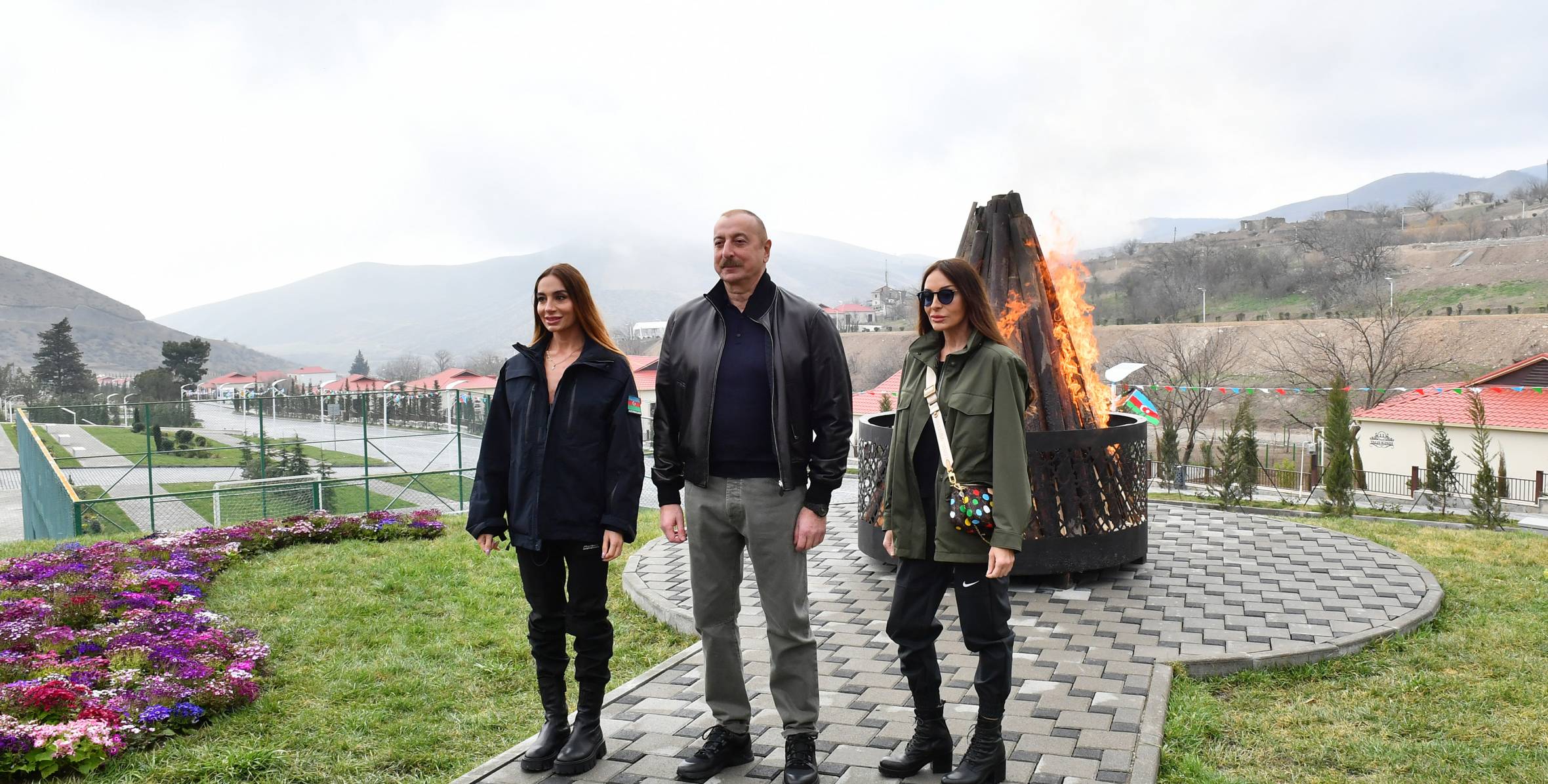 Ильхам Алиев и первая леди Мехрибан Алиева совершили поездку в Тертерский район