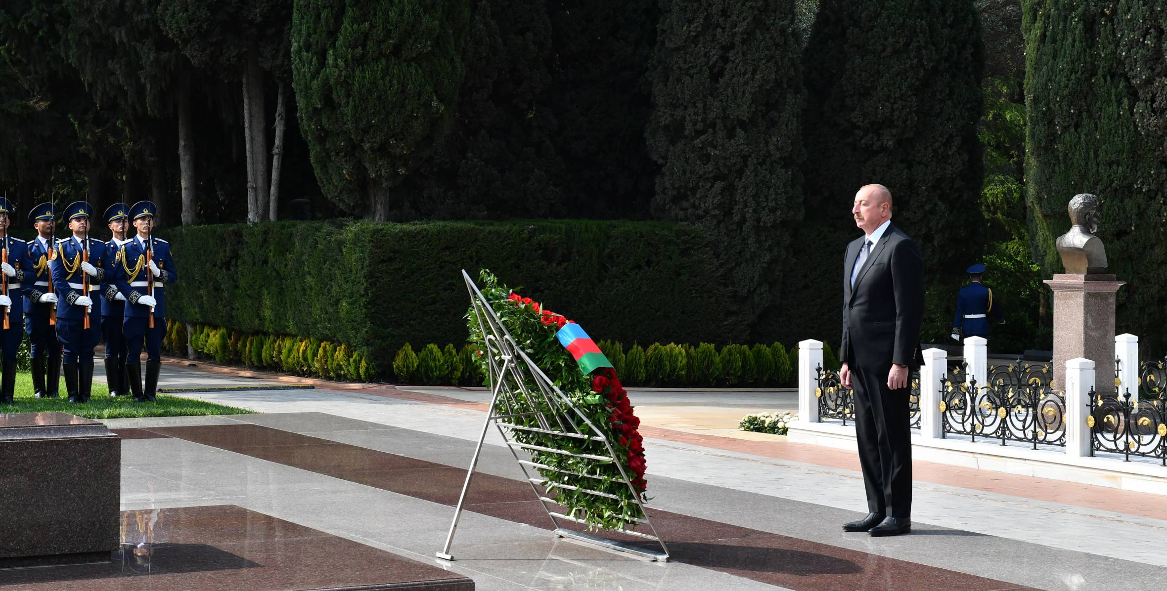 Ilham Aliyev, First Lady Mehriban Aliyeva and their family members visited tomb of Great Leader Heydar Aliyev in Alley of Honors