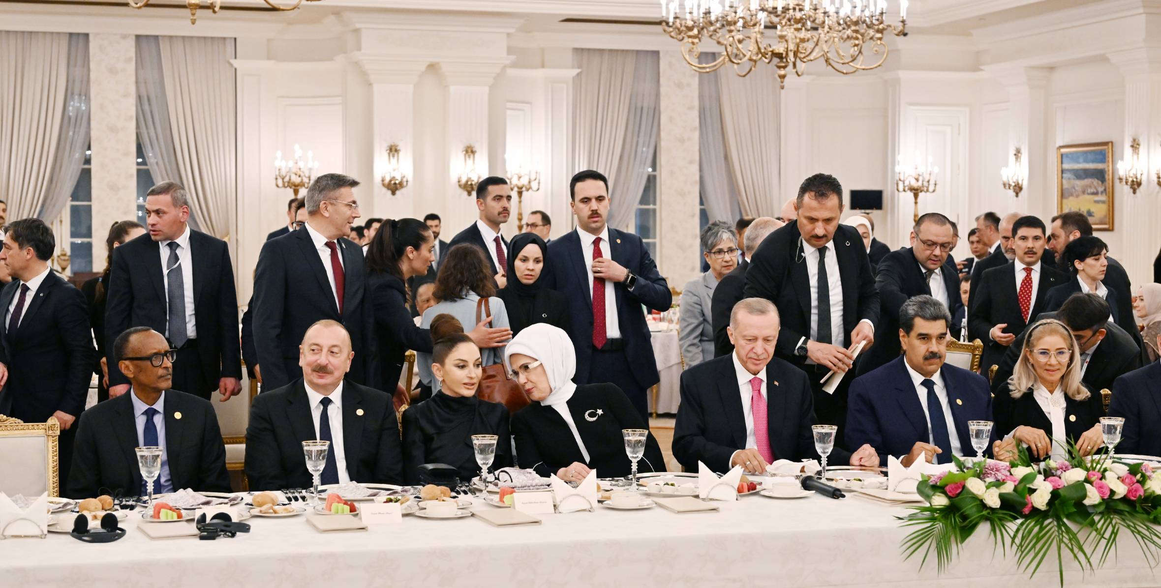 Ильхам Алиев и Первая леди Мехрибан Алиева приняли участие в ужине от имени Реджепа Тайипа Эрдогана в Анкаре