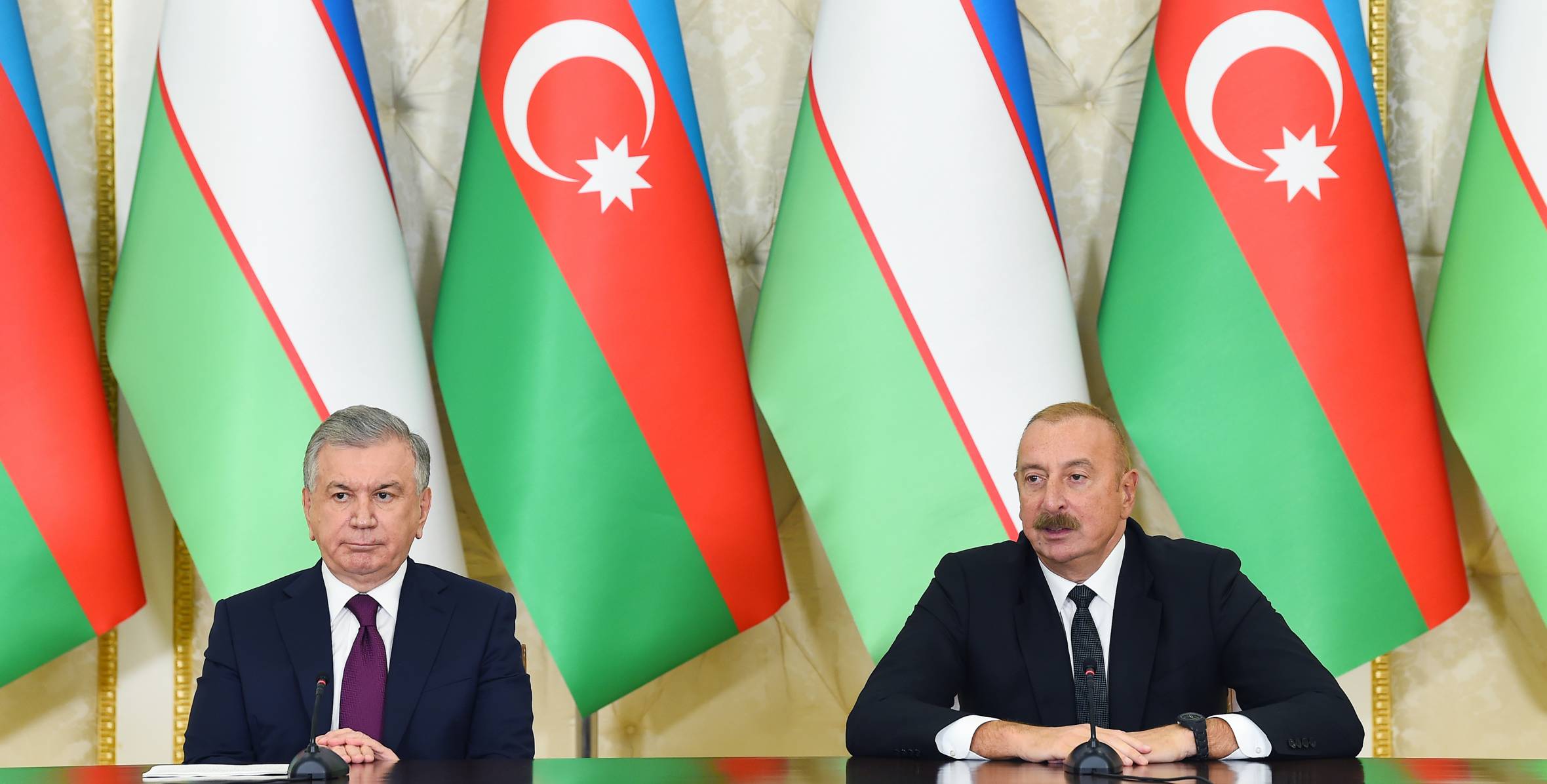 Президенты Азербайджана и Узбекистана выступили с заявлениями для прессы