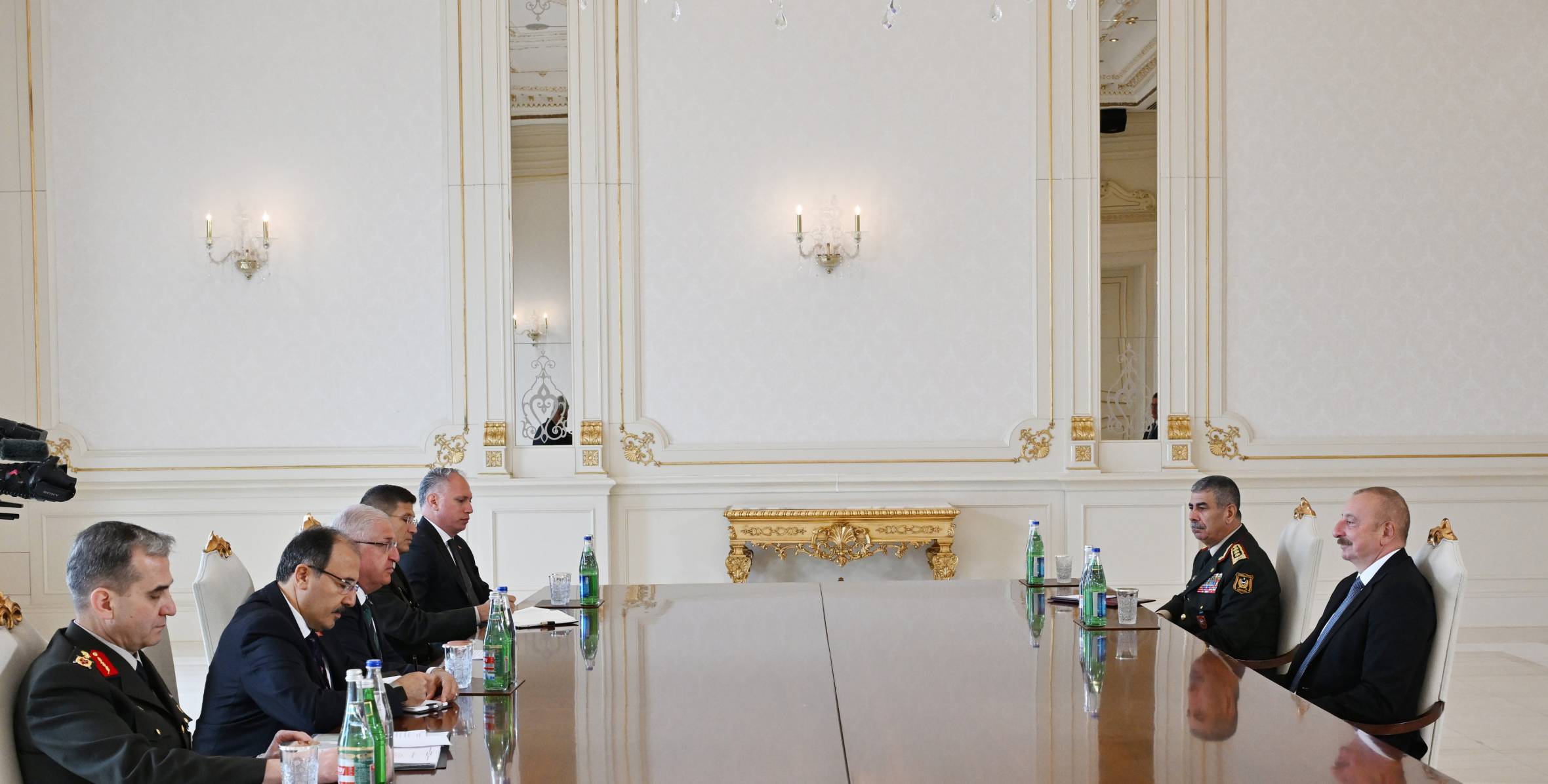Ilham Aliyev received Minister of National Defense of Türkiye