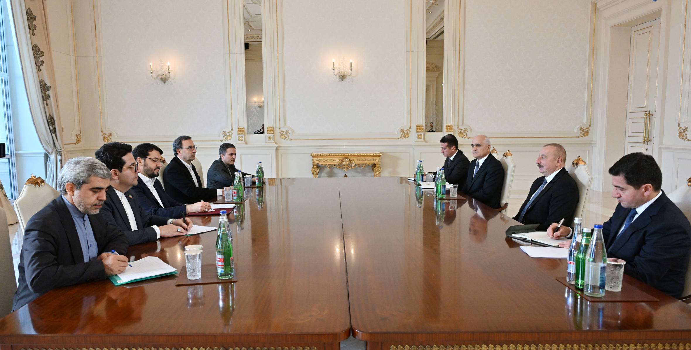 Ilham Aliyev received Minister of Roads and Urban Development of Iran