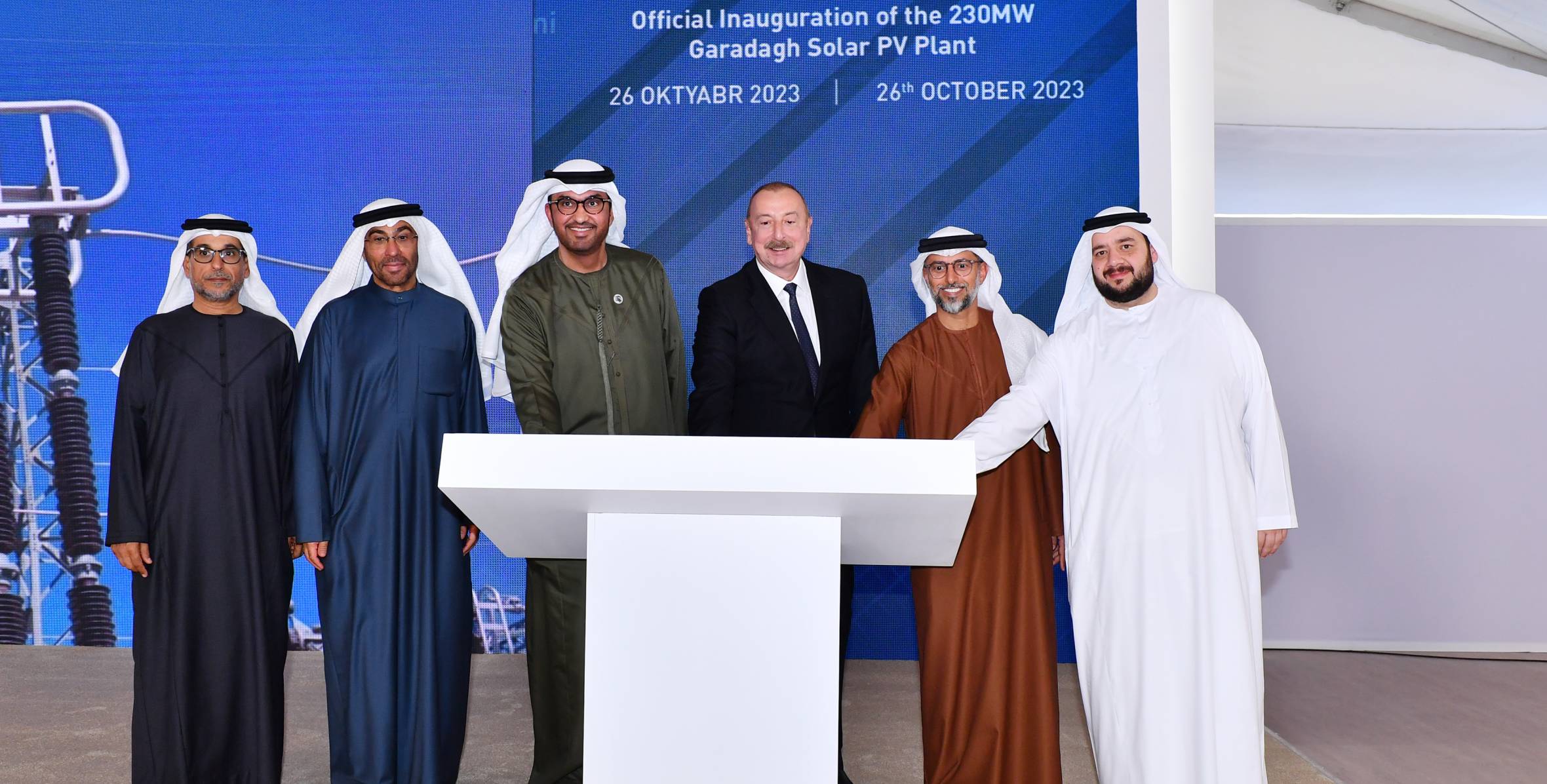 Ильхам Алиев принял участие в церемонии официального открытия Гарадагской солнечной электростанции мощностью 230 МВт