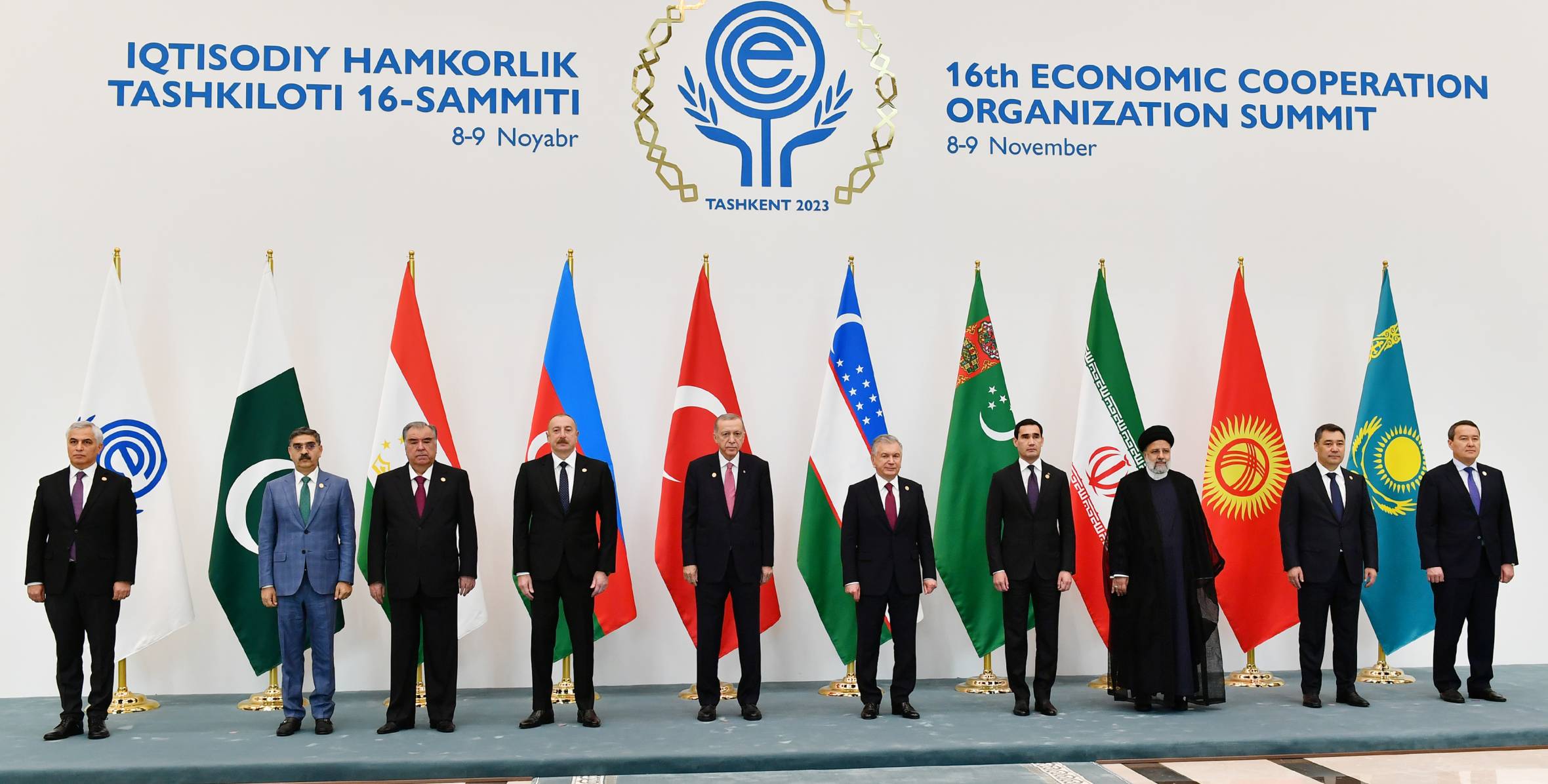 Ильхам Алиев принял участие в 16-м Саммите Организации экономического сотрудничества в Ташкенте