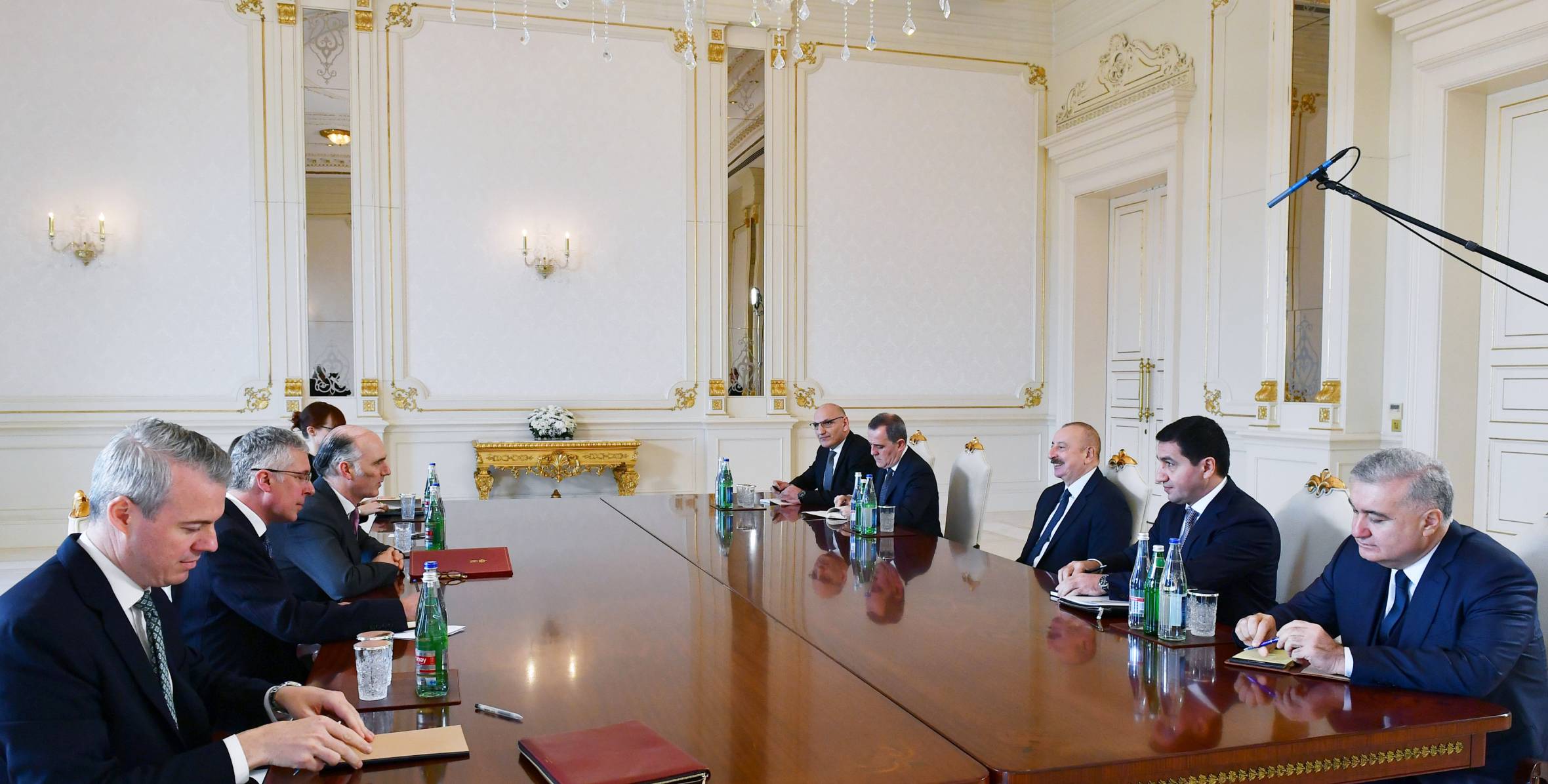 Ильхам Алиев принял заместителя государственного секретаря Великобритании, государственного министра по делам Европы и Северной Америки