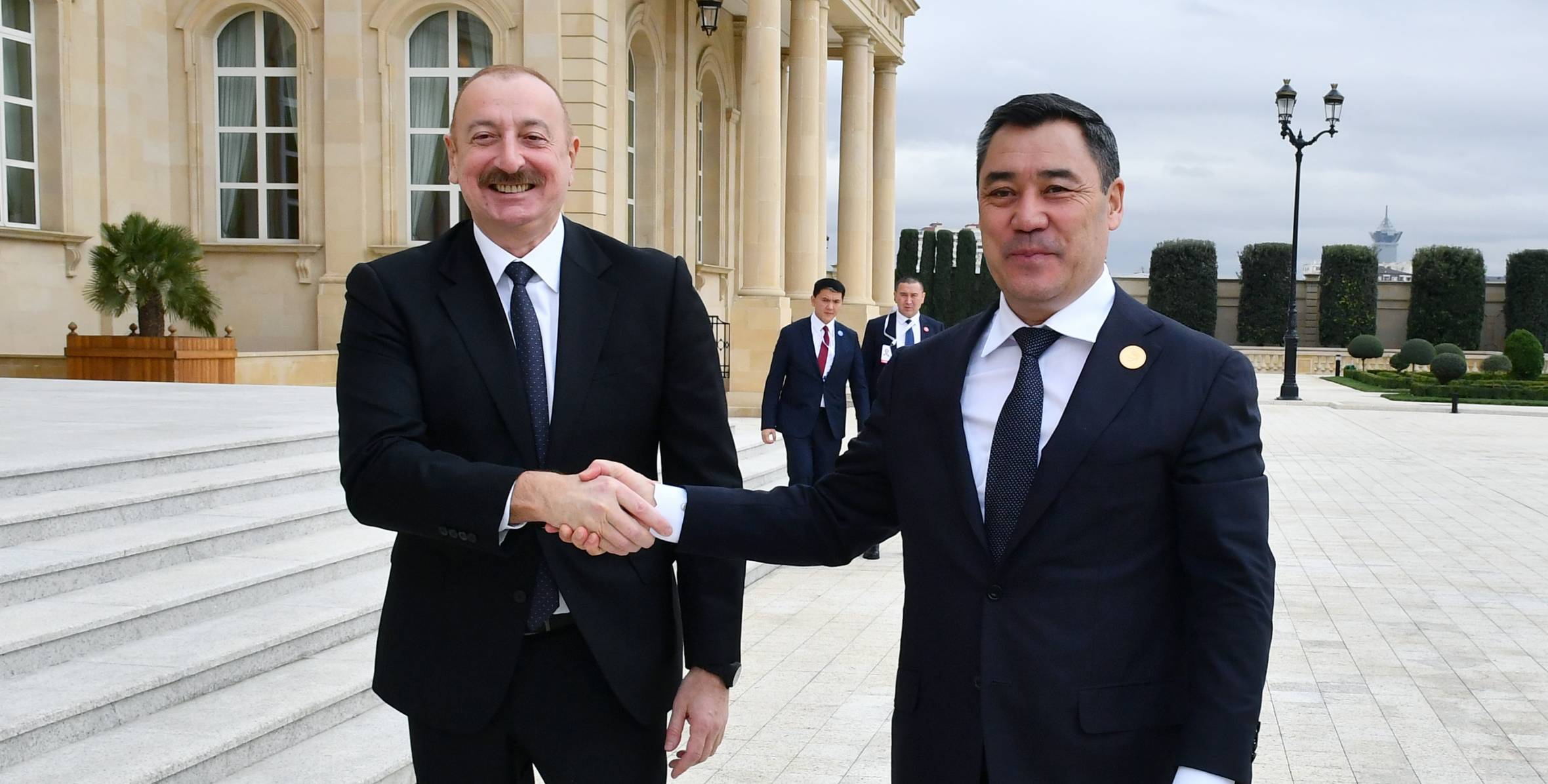 Ильхам Алиев встретился с Президентом Кыргызстана Садыром Жапаровым