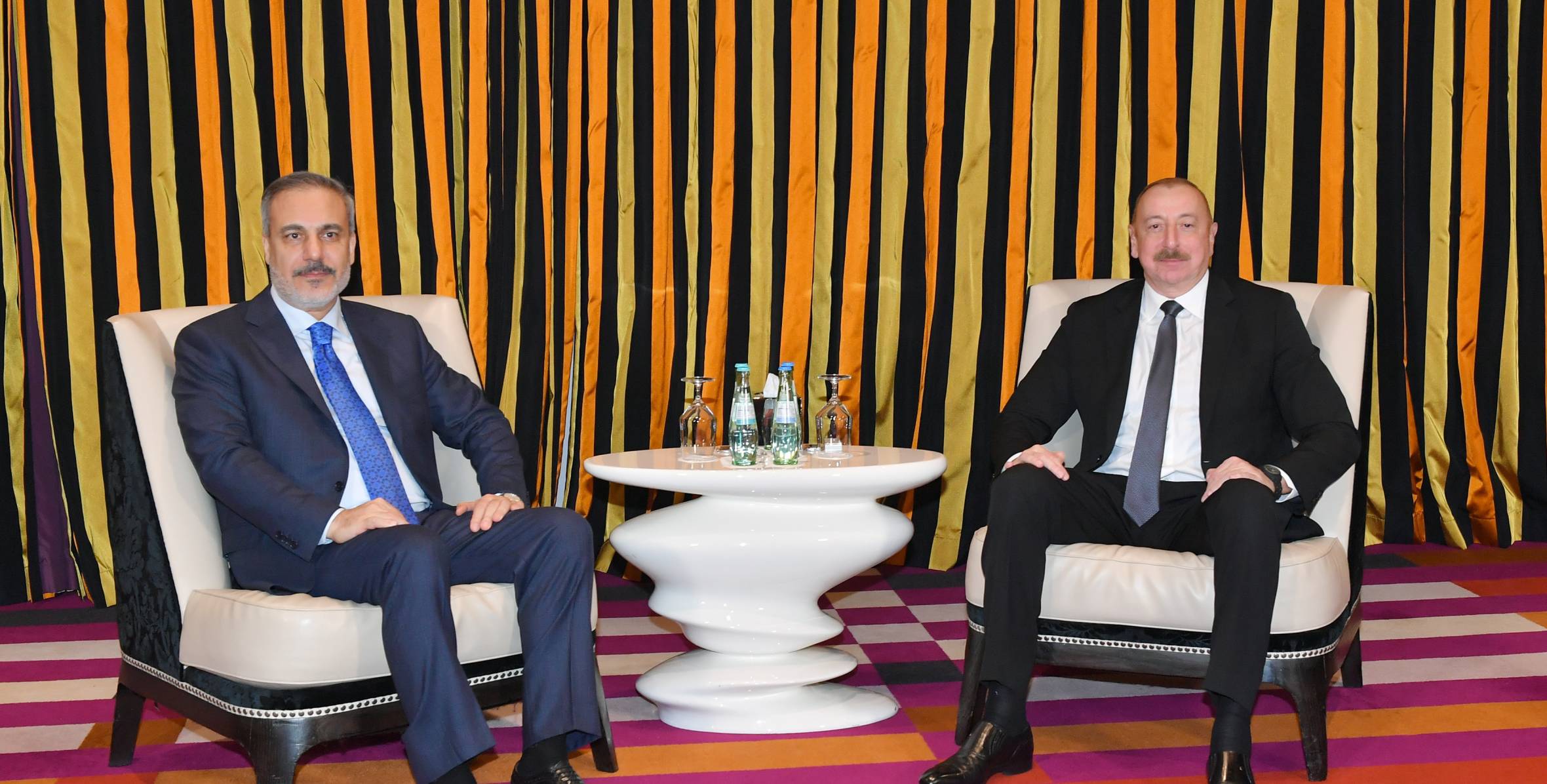 Ильхам Алиев встретился в Мюнхене с министром иностранных дел Турции