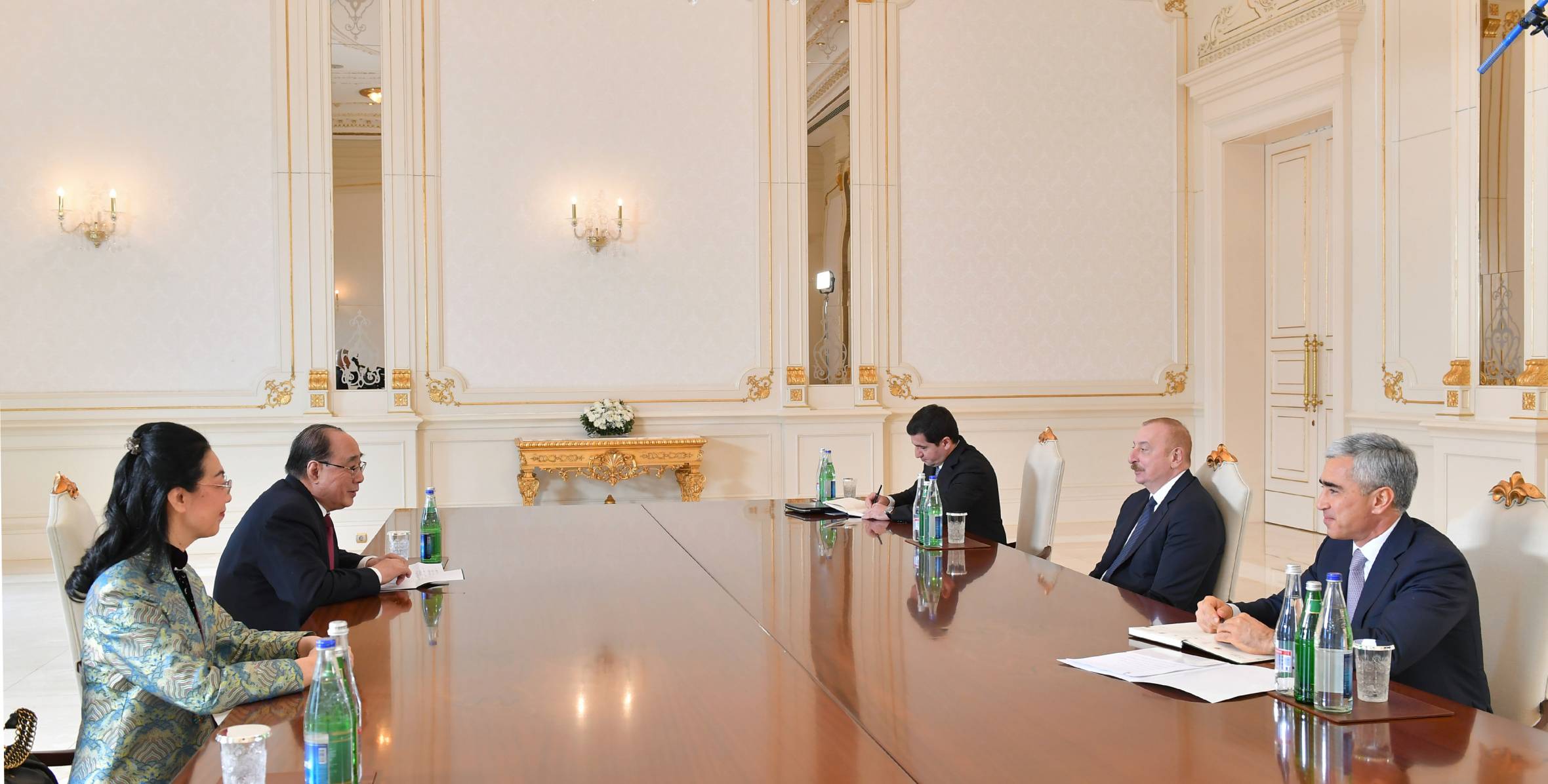 Ilham Aliyev received Special Representative of Chinese Government on European Affairs
