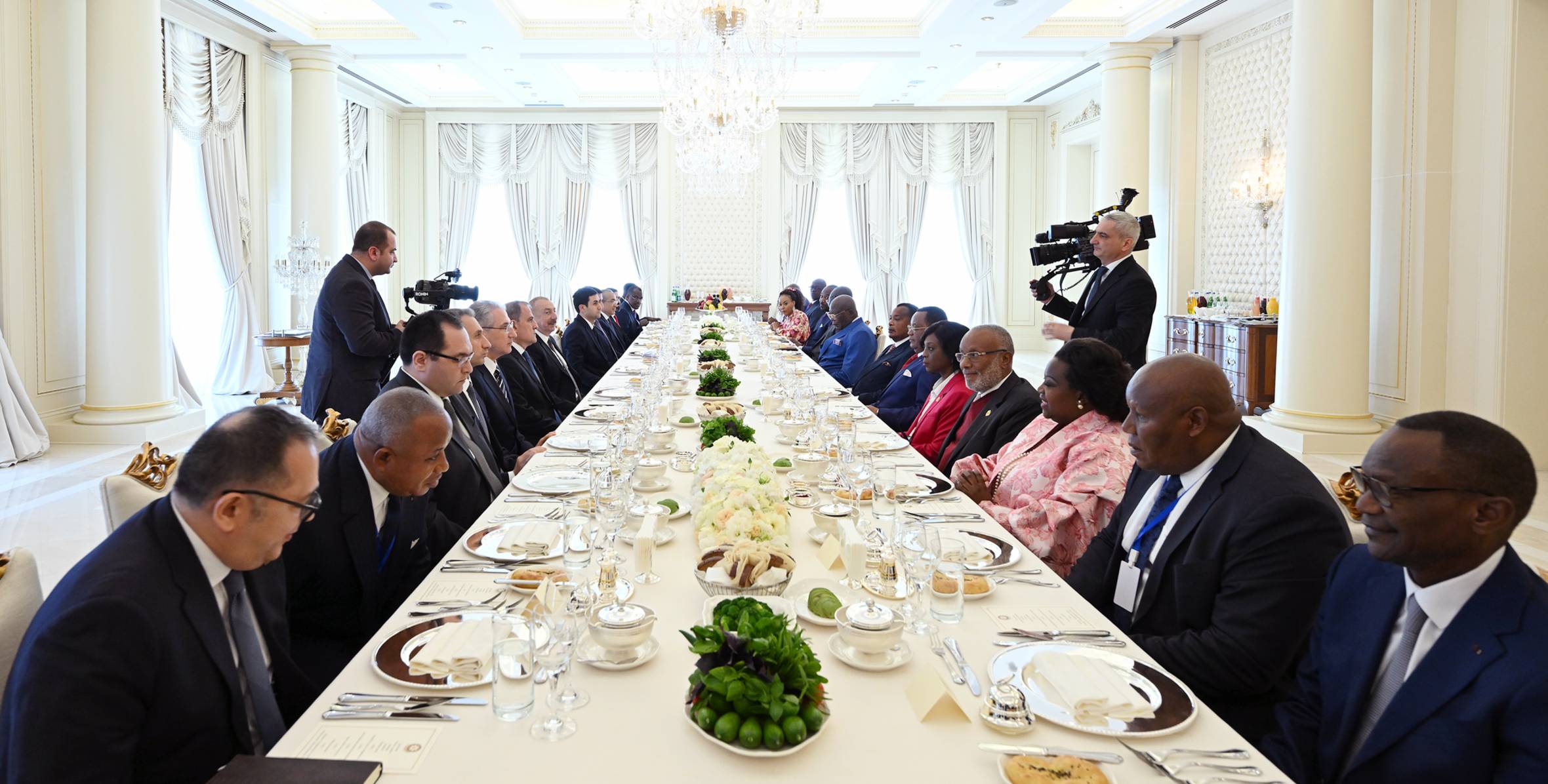 Official lunch was hosted on behalf of President of Azerbaijan in honor of Congolese President