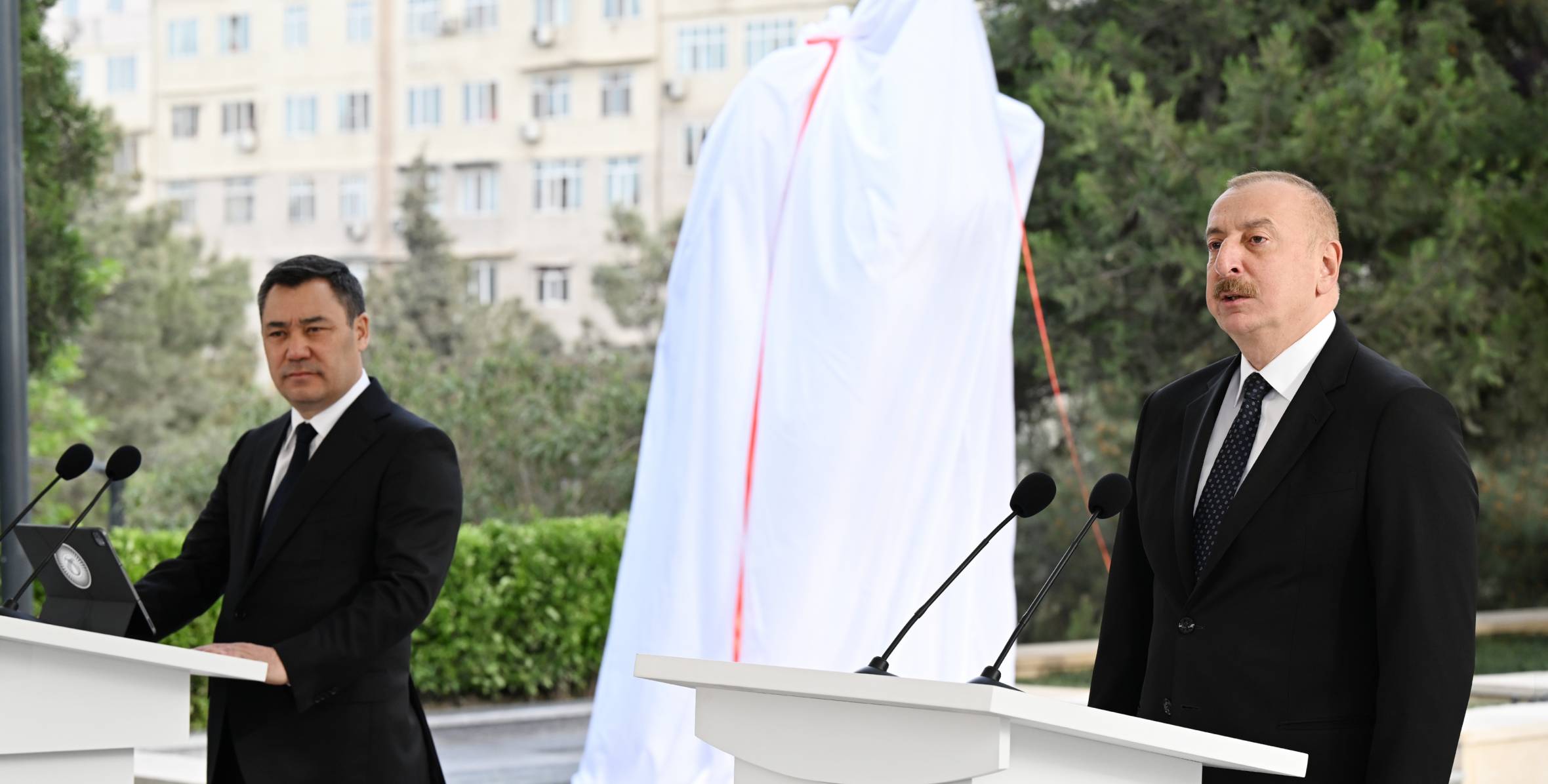 Ilham Aliyev and President Sadyr Zhaparov attended unveiling ceremony of monument to Chingiz Aitmatov in Baku